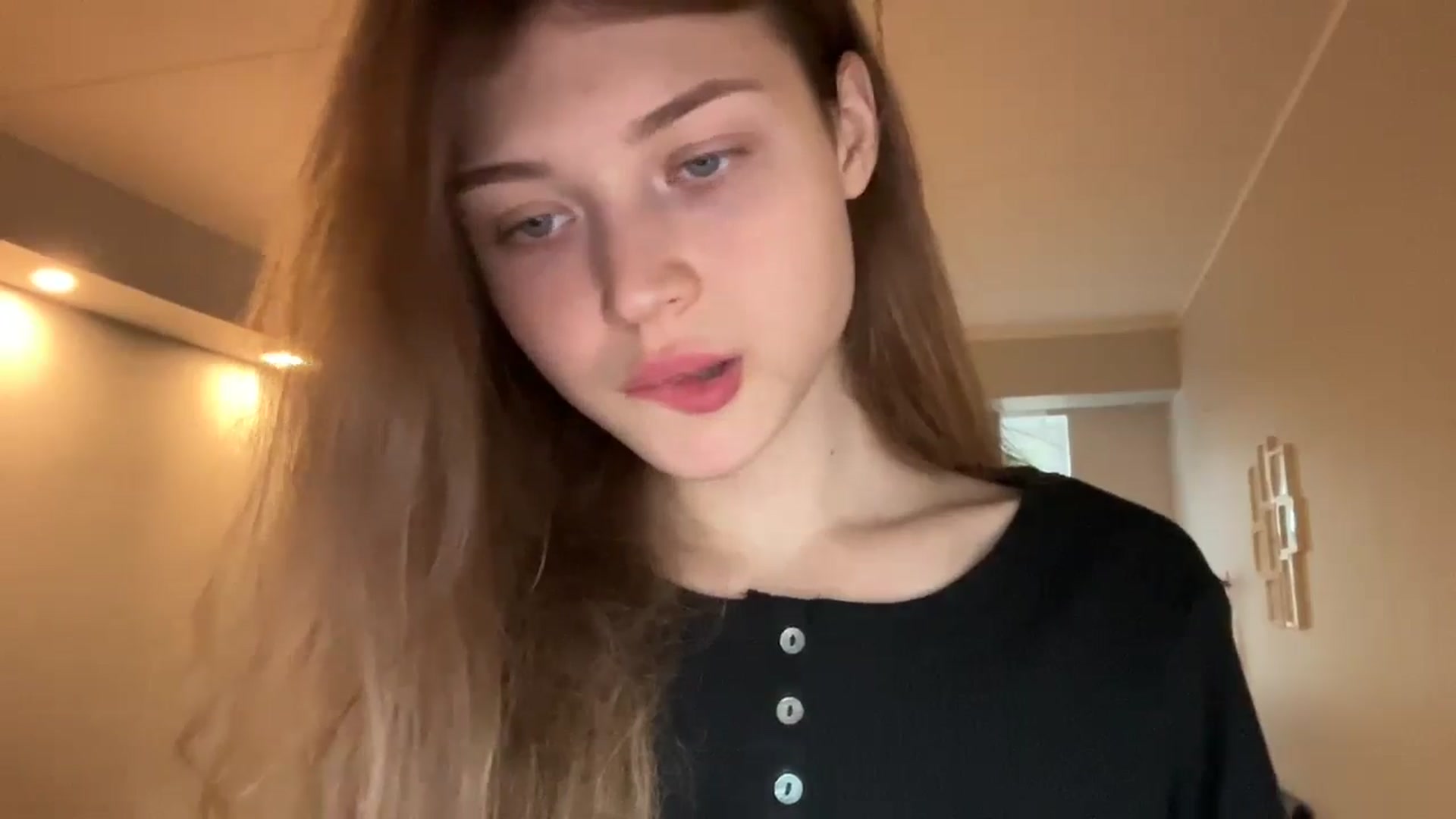 Gallery image thumbnail from Coconut_dream's myfreecams stream on, 10/09/2024, 08:31 image 3 of 20
