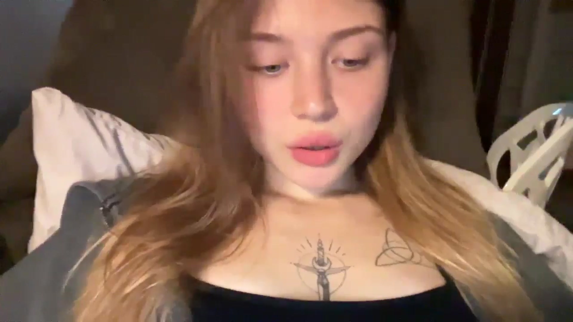 Gallery image thumbnail from Coconut_dream's myfreecams stream on, 10/11/2024, 18:41 image 8 of 20