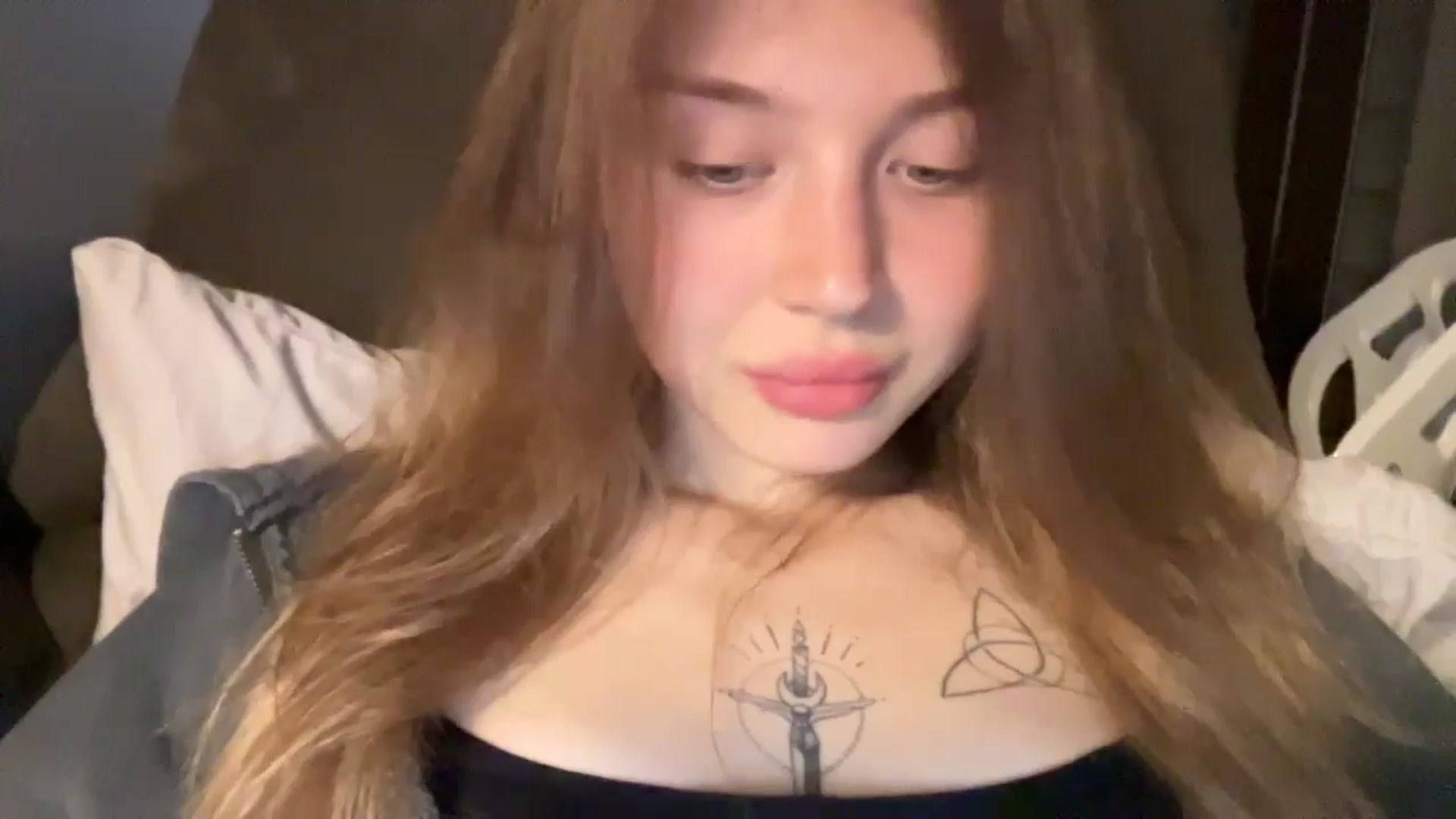 Gallery image thumbnail from Coconut_dream's myfreecams stream on, 10/11/2024, 18:41 image 2 of 20