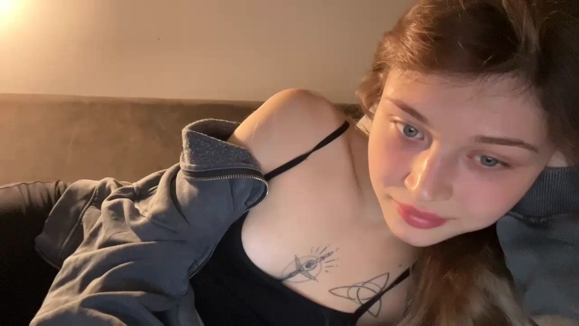 Gallery image thumbnail from Coconut_dream's myfreecams stream on, 10/11/2024, 18:41 image 18 of 20