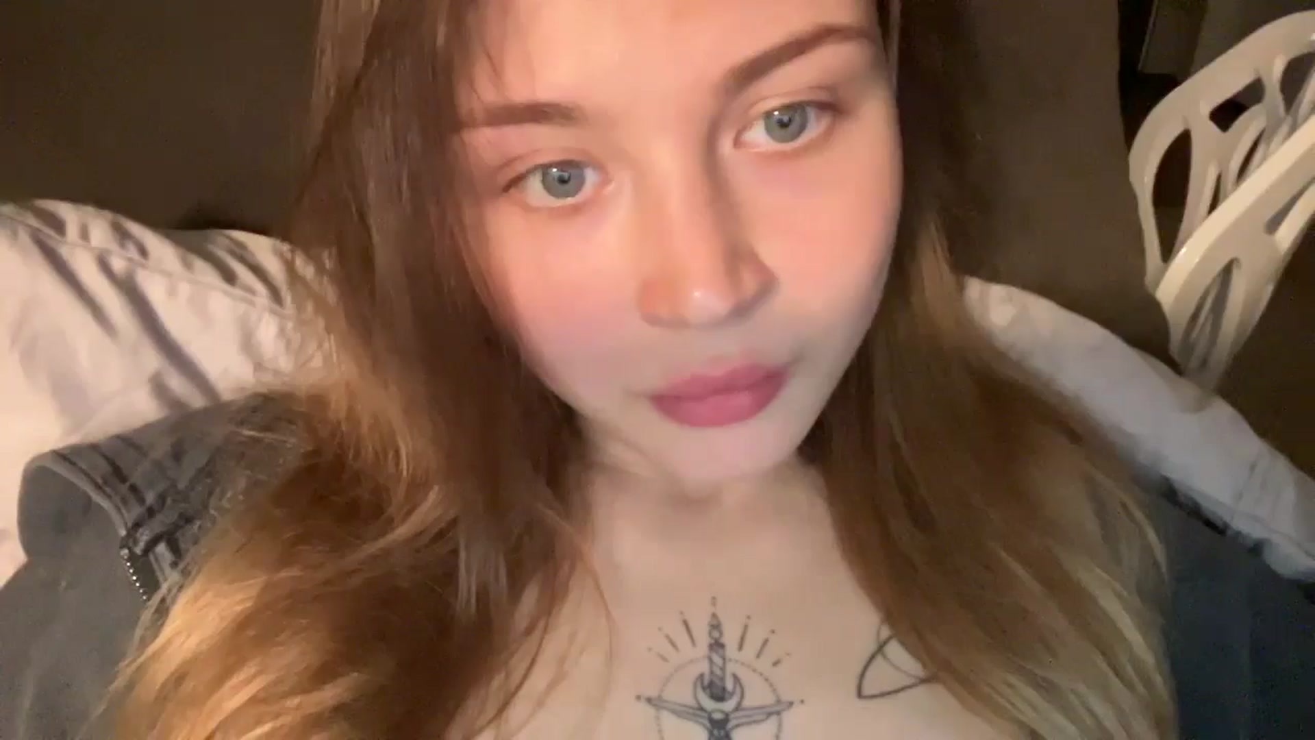 Gallery image thumbnail from Coconut_dream's myfreecams stream on, 10/11/2024, 18:41 image 11 of 20