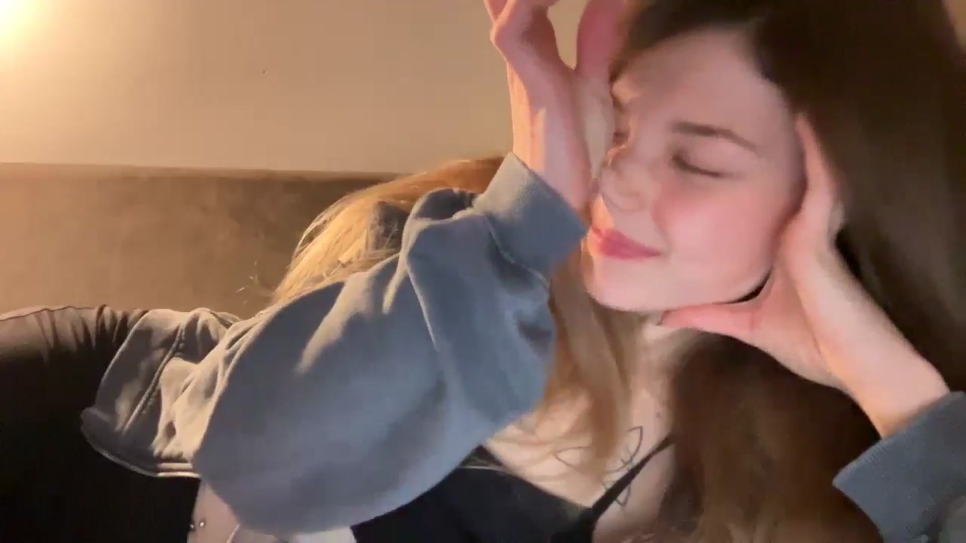 Gallery image thumbnail from Coconut_dream's myfreecams stream on, 10/11/2024, 18:41 image 19 of 20