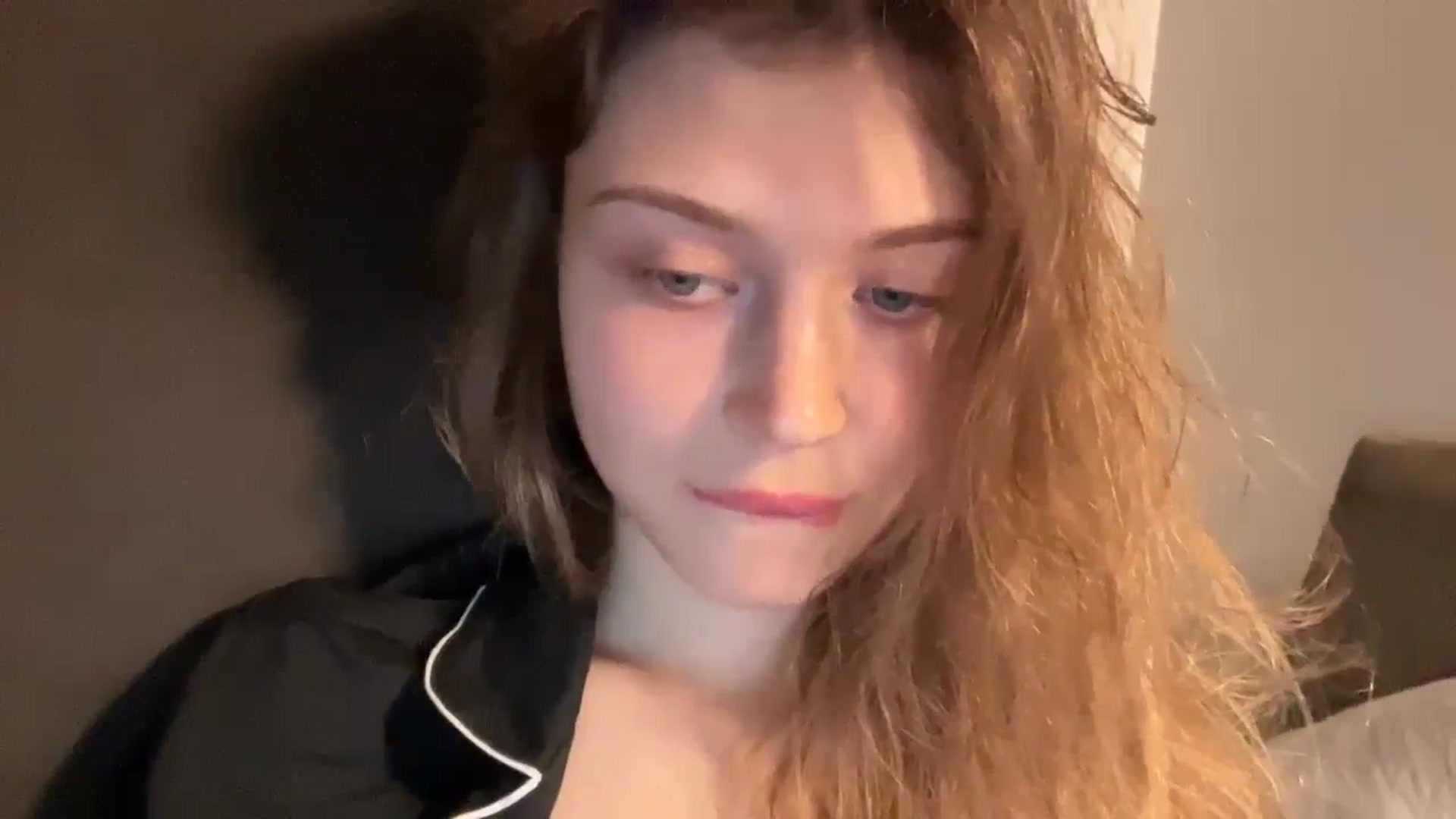 Gallery image thumbnail from Coconut_dream's myfreecams stream on, 10/14/2024, 20:29 image 19 of 20