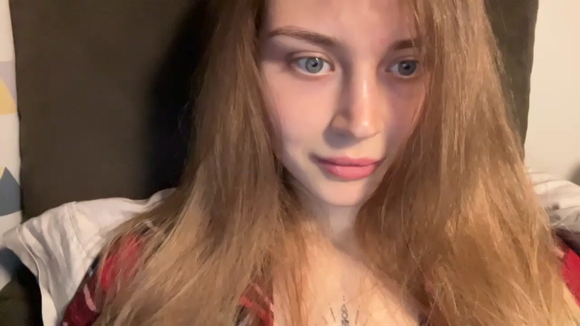 Gallery image thumbnail from Coconut_dream's myfreecams stream on, 10/15/2024, 19:01 image 1 of 20