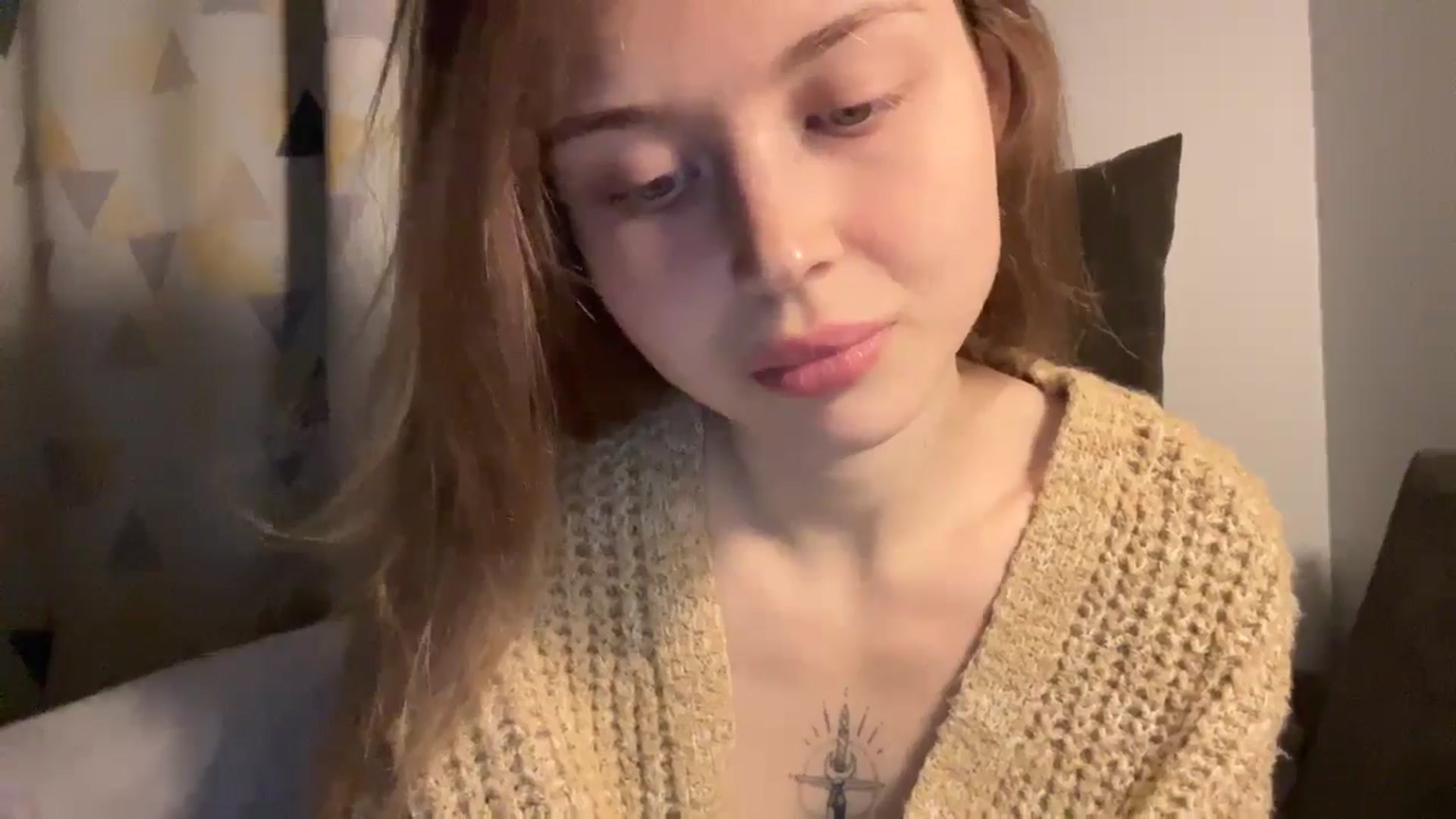 Gallery image thumbnail from Coconut_dream's myfreecams stream on, 10/15/2024, 19:01 image 14 of 20