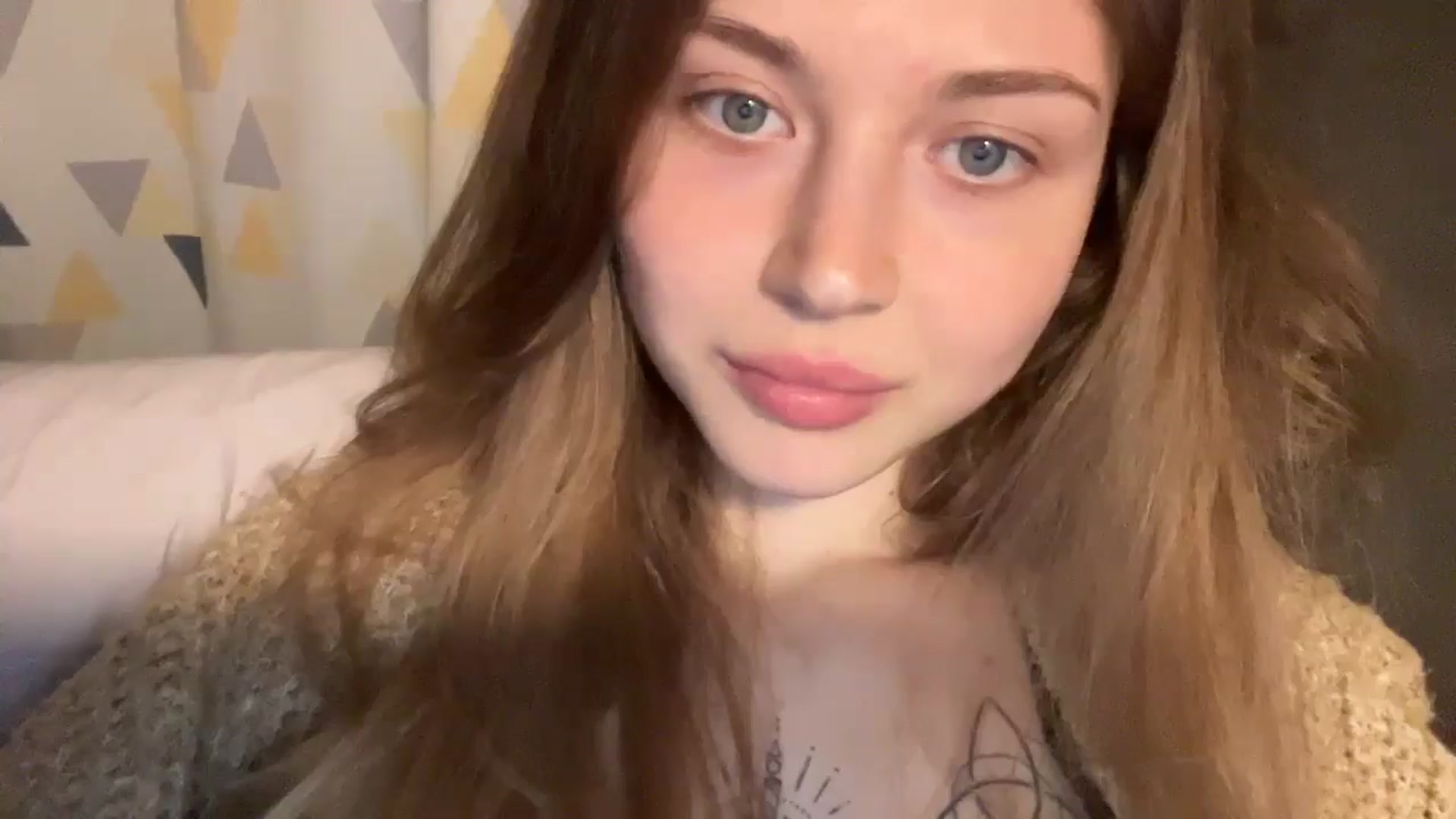 Gallery image thumbnail from Coconut_dream's myfreecams stream on, 10/15/2024, 19:01 image 19 of 20
