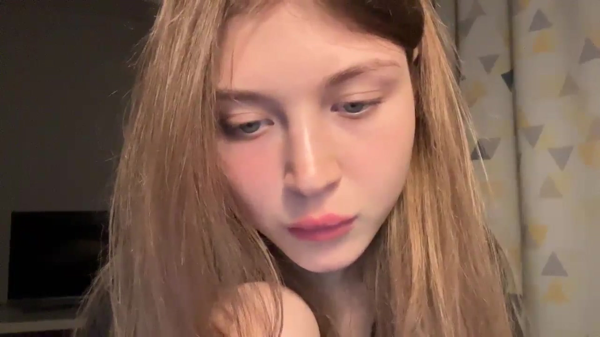 Gallery image thumbnail from Coconut_dream's myfreecams stream on, 10/17/2024, 21:21 image 8 of 20