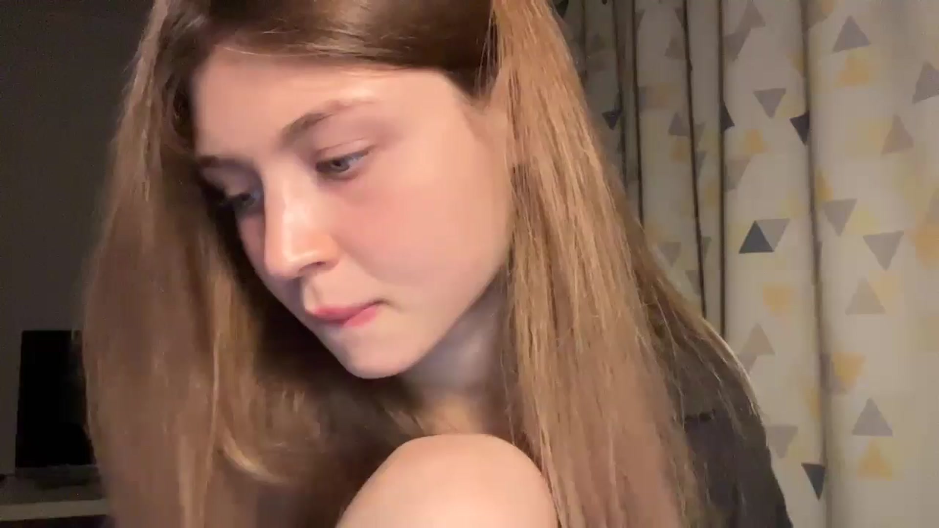 Gallery image thumbnail from Coconut_dream's myfreecams stream on, 10/17/2024, 21:21 image 6 of 20