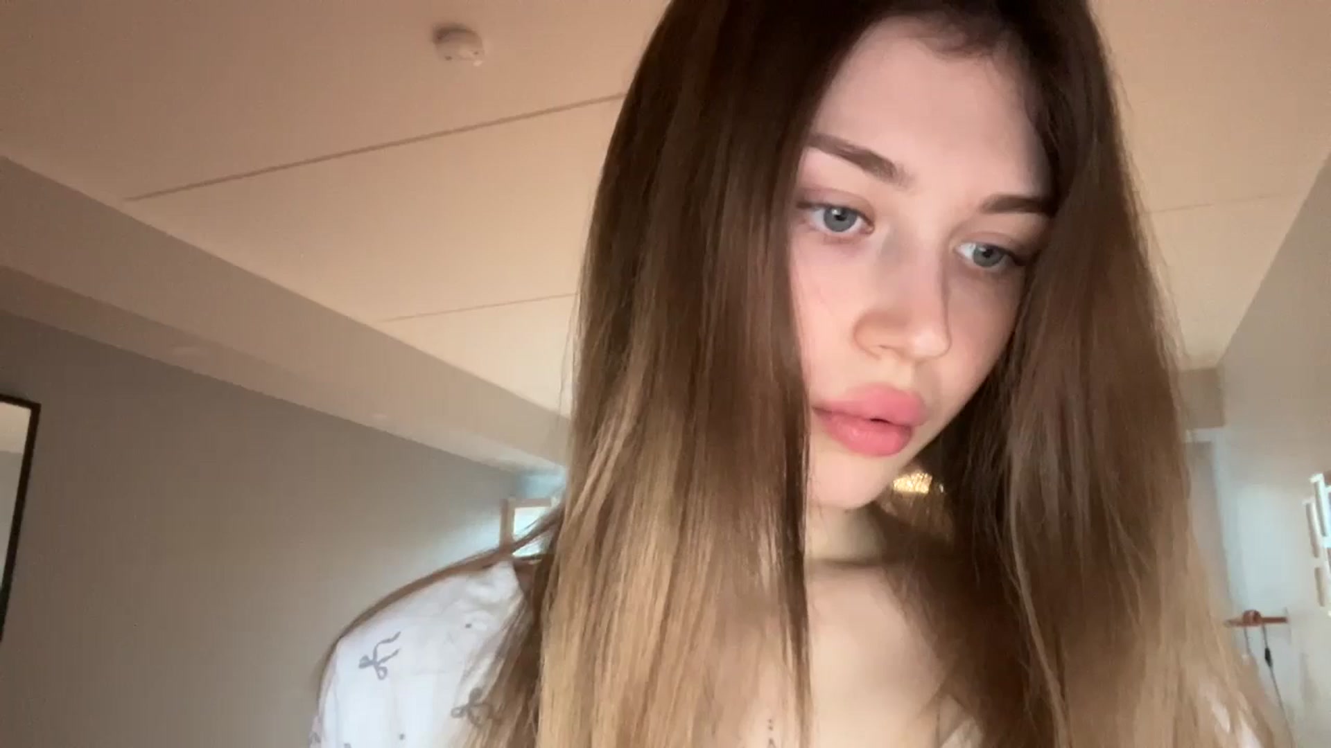 Gallery image thumbnail from Coconut_dream's myfreecams stream on, 10/20/2024, 06:52 image 1 of 20