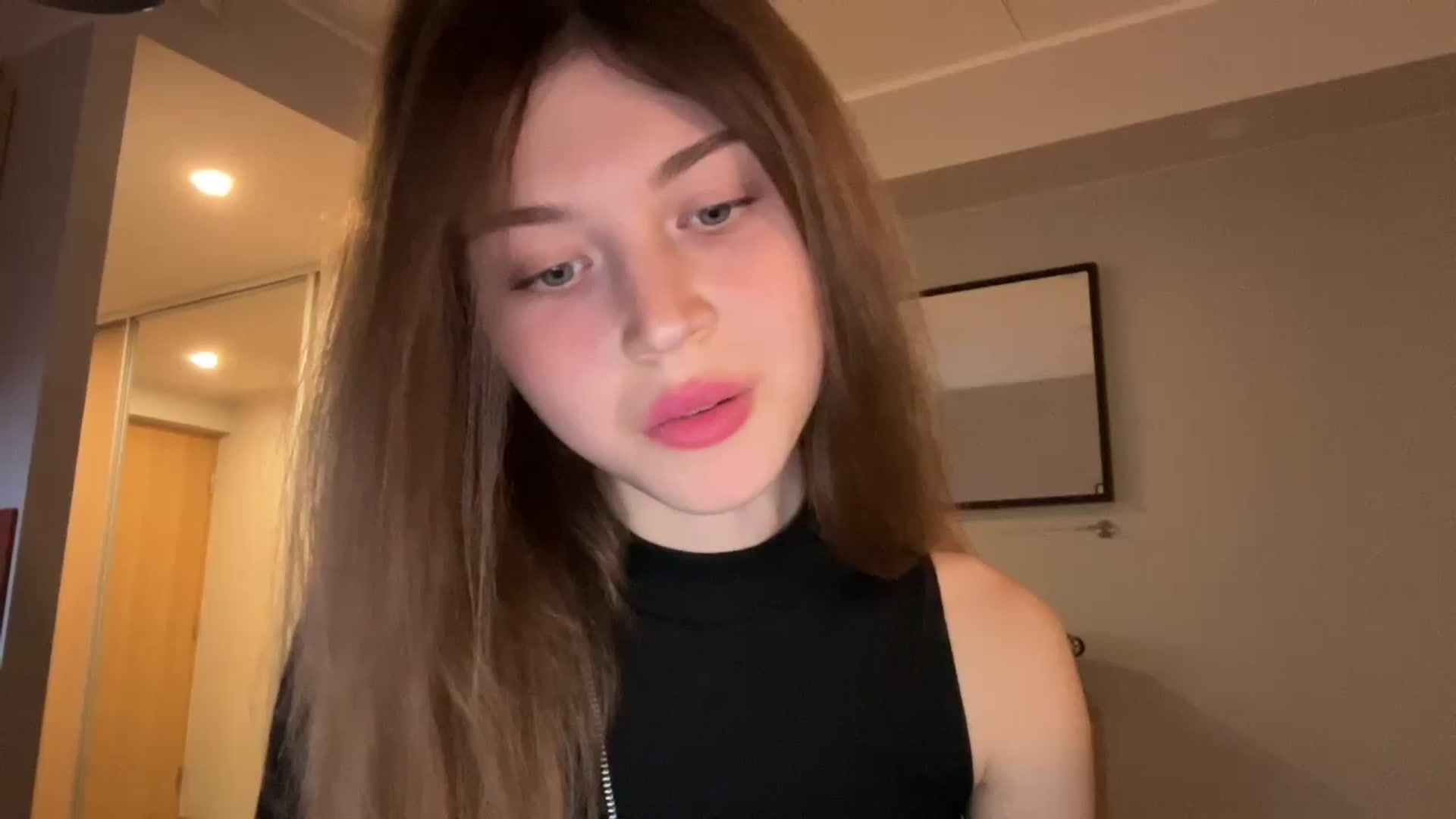 Gallery image thumbnail from Coconut_dream's myfreecams stream on, 10/22/2024, 18:12 image 1 of 20