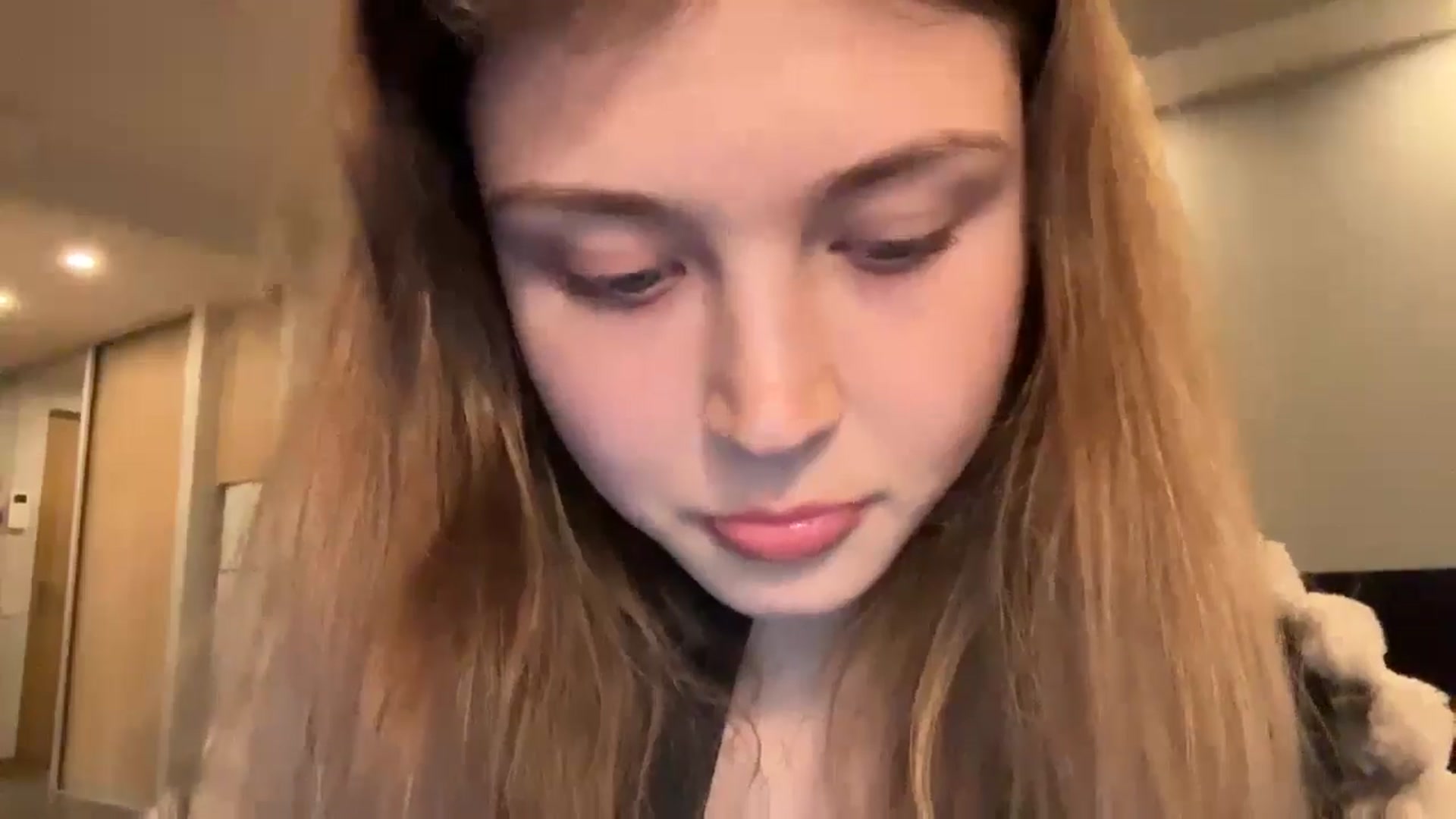 Gallery image thumbnail from Coconut_dream's myfreecams stream on, 10/27/2024, 15:18 image 17 of 20