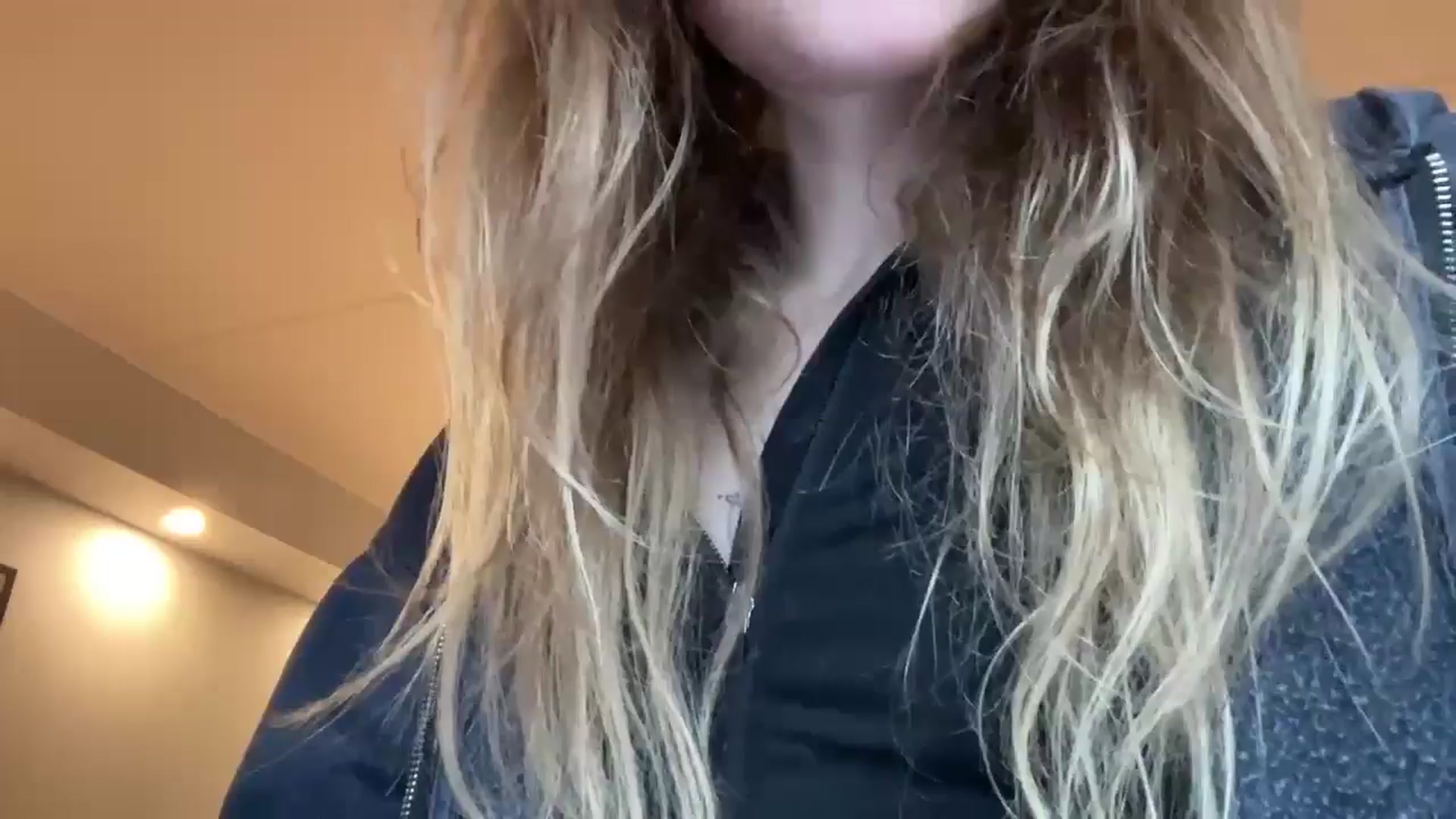 Gallery image thumbnail from Coconut_dream's myfreecams stream on, 10/27/2024, 16:04 image 13 of 20