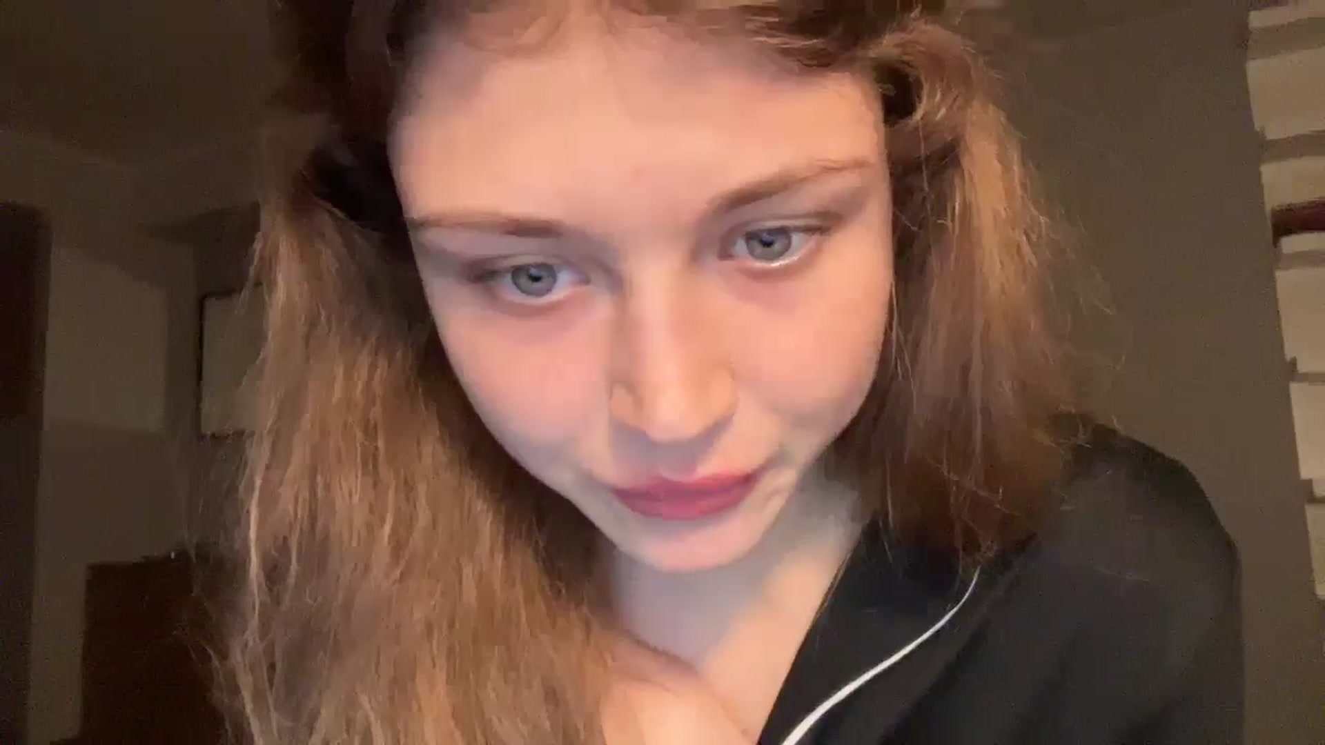 Gallery image thumbnail from Coconut_dream's myfreecams stream on, 10/28/2024, 19:06 image 19 of 20