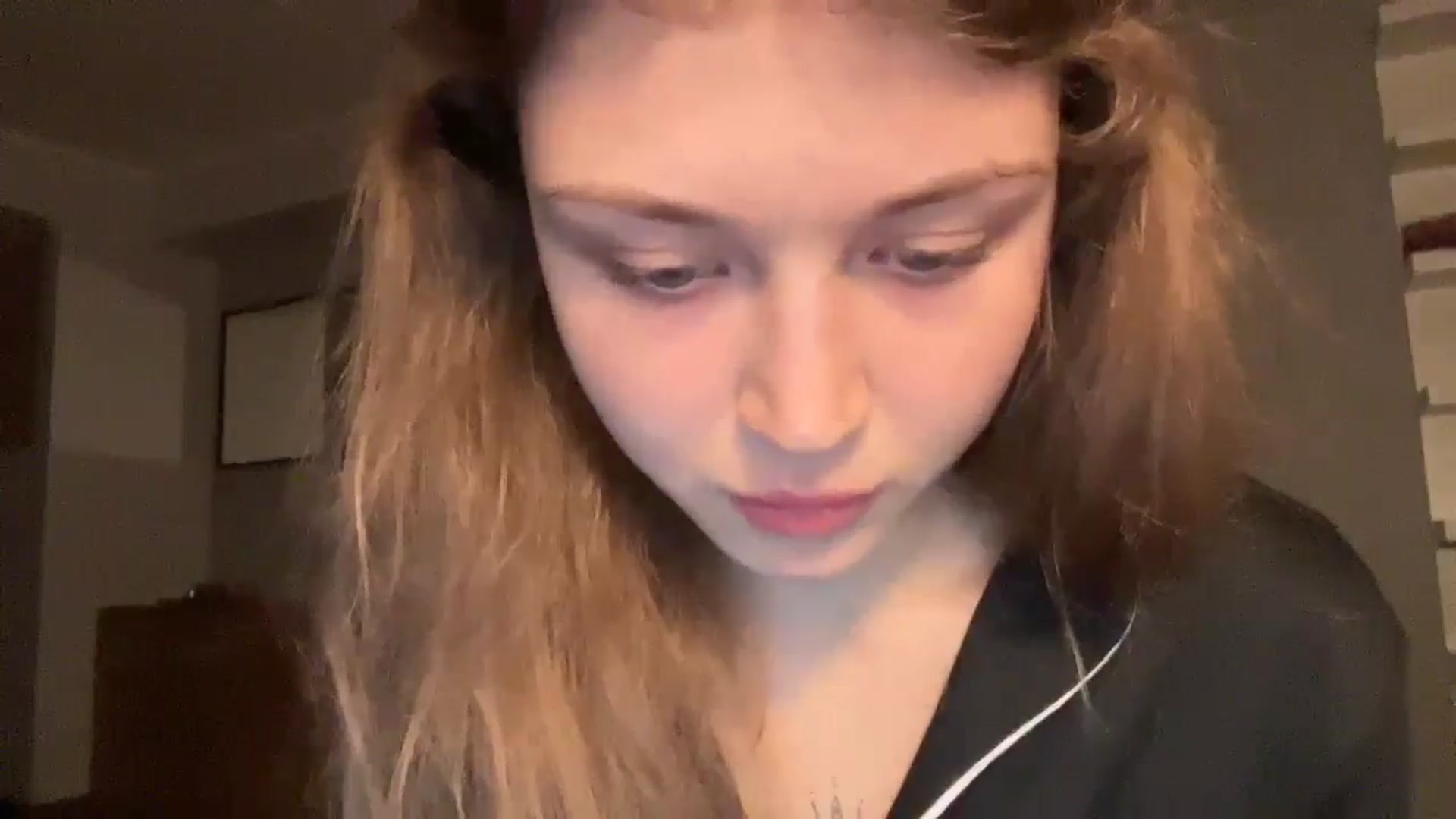 Gallery image thumbnail from Coconut_dream's myfreecams stream on, 10/28/2024, 19:06 image 16 of 20