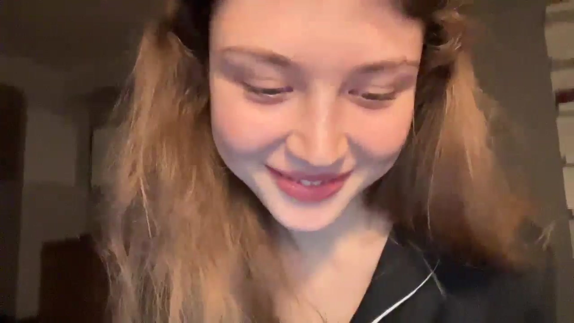 Gallery image thumbnail from Coconut_dream's myfreecams stream on, 10/28/2024, 19:06 image 5 of 20