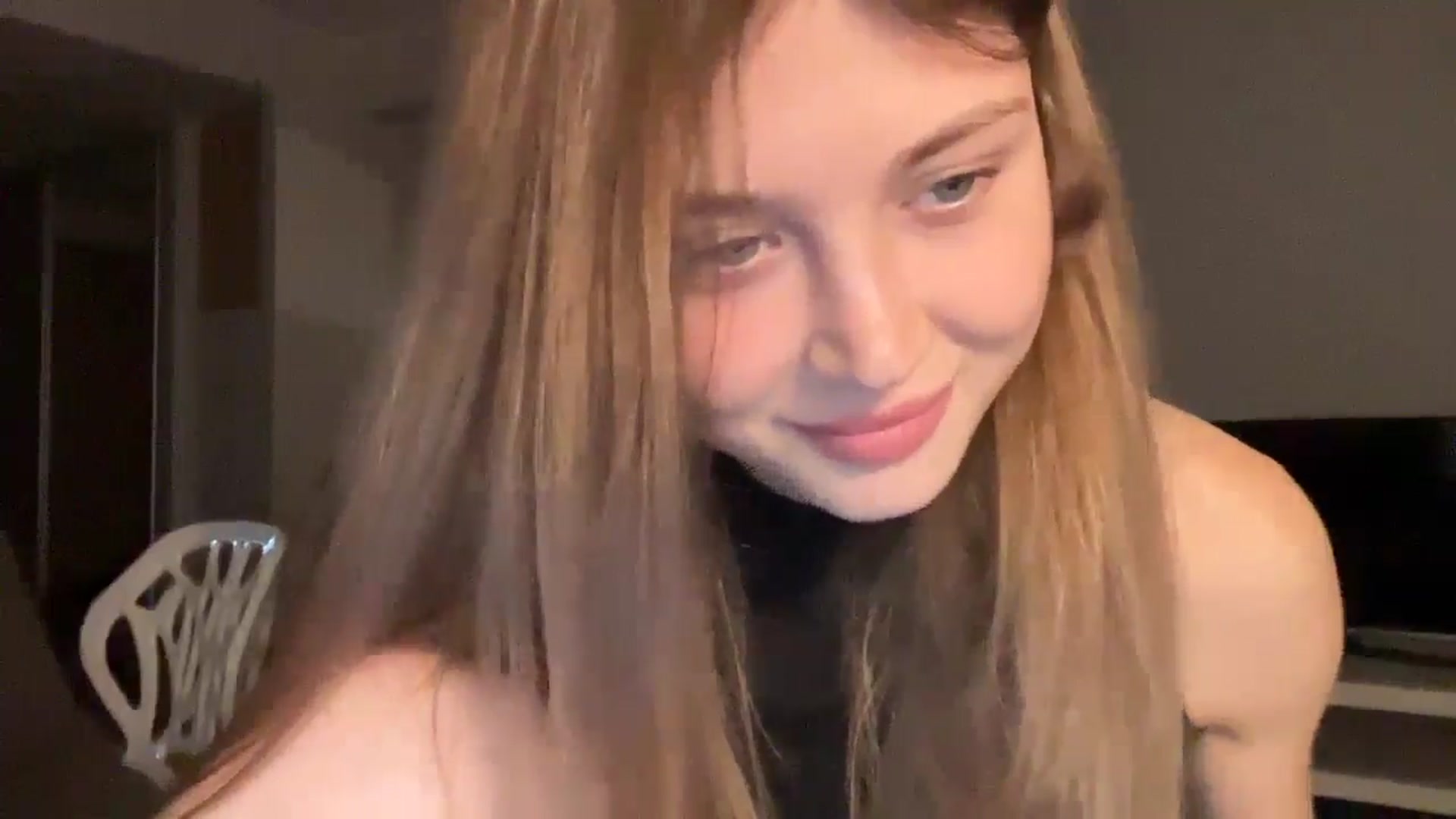 Gallery image thumbnail from Coconut_dream's myfreecams stream on, 10/29/2024, 21:41 image 13 of 20