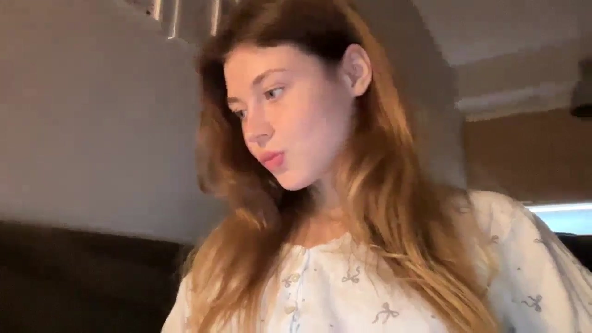 Gallery image thumbnail from Coconut_dream's myfreecams stream on, 11/01/2024, 20:25 image 4 of 20
