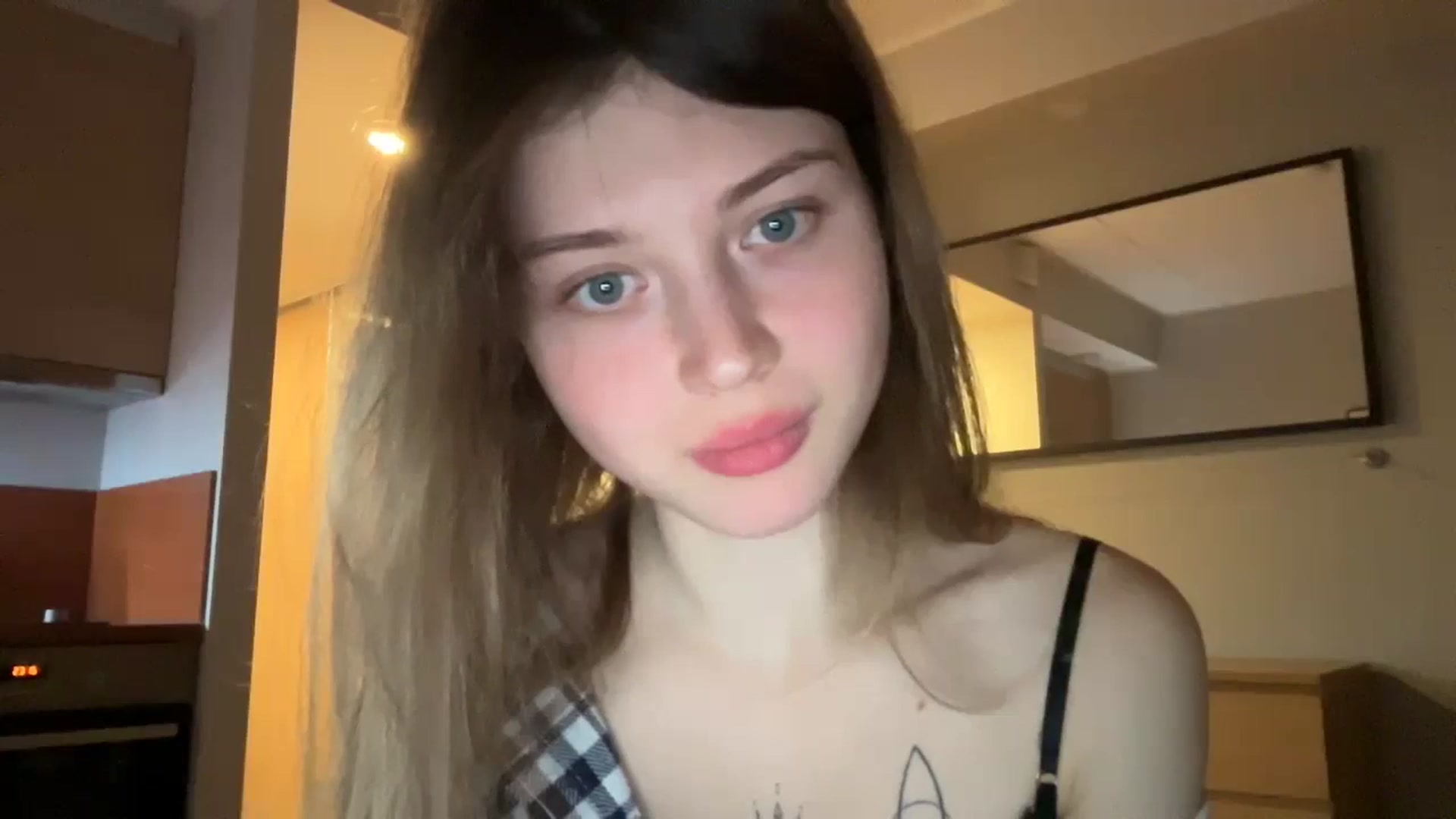 Gallery image thumbnail from Coconut_dream's myfreecams stream on, 11/03/2024, 21:21 image 20 of 20
