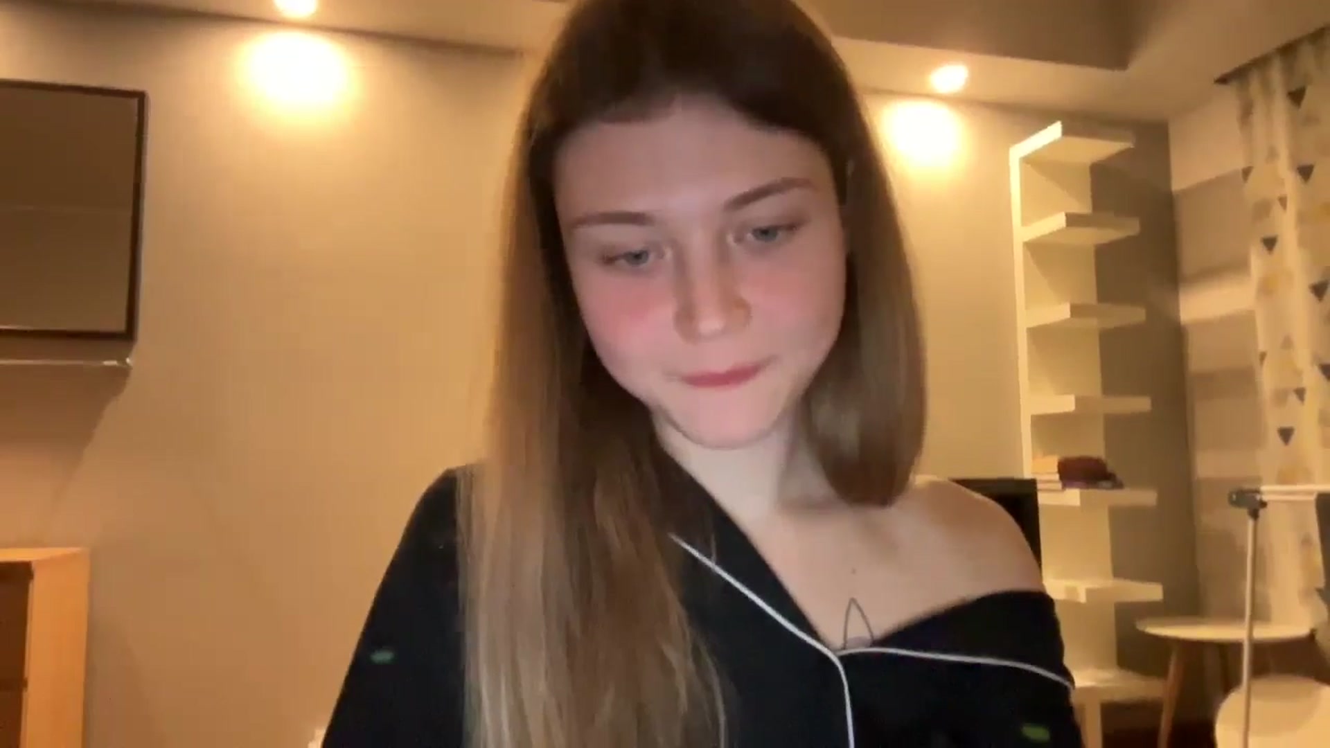 Gallery image thumbnail from Coconut_dream's myfreecams stream on, 11/04/2024, 18:52 image 11 of 20