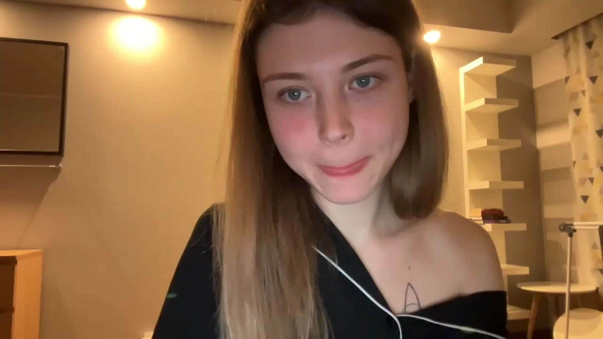 Gallery image thumbnail from Coconut_dream's myfreecams stream on, 11/04/2024, 18:52 image 1 of 20