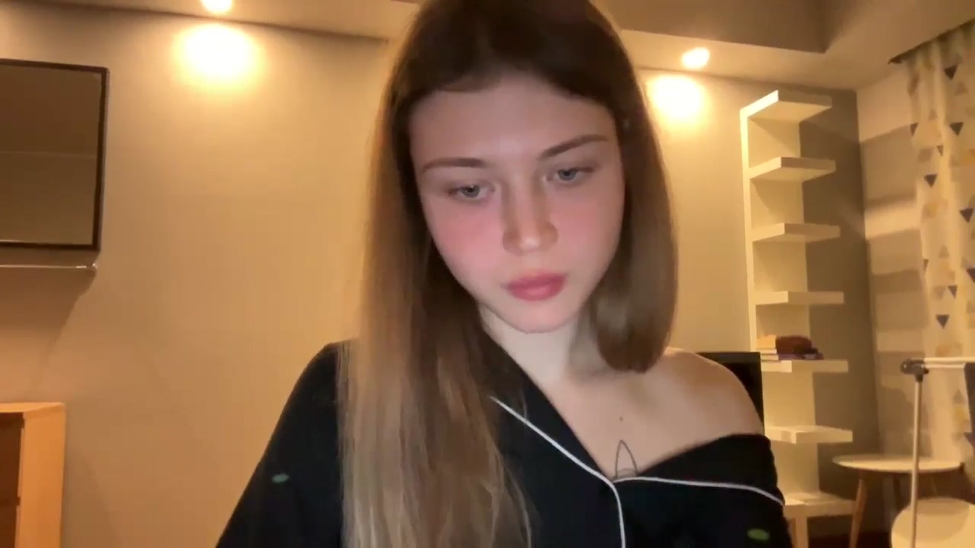 Gallery image thumbnail from Coconut_dream's myfreecams stream on, 11/04/2024, 18:52 image 9 of 20