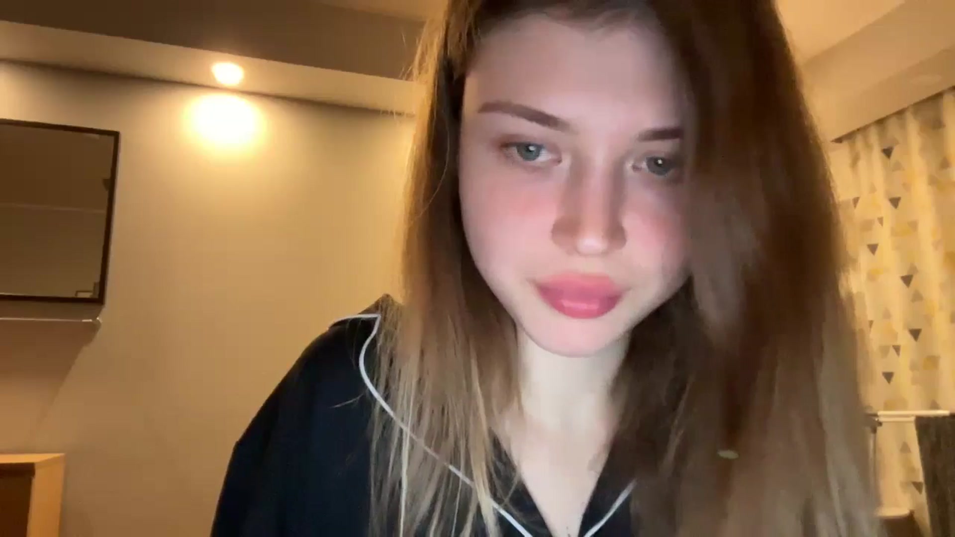 Gallery image thumbnail from Coconut_dream's myfreecams stream on, 11/04/2024, 20:58 image 14 of 20