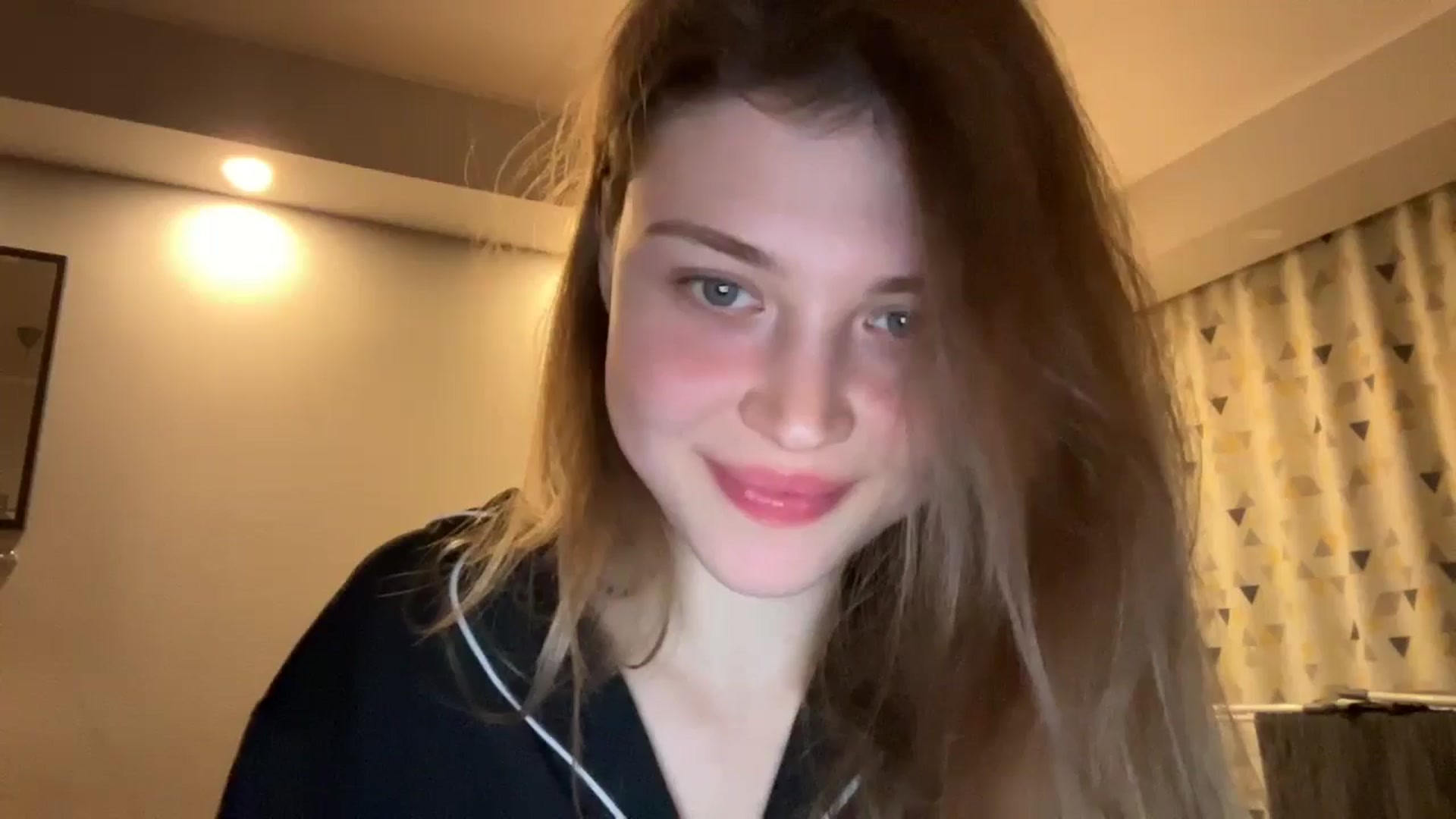 Gallery image thumbnail from Coconut_dream's myfreecams stream on, 11/04/2024, 20:58 image 6 of 20