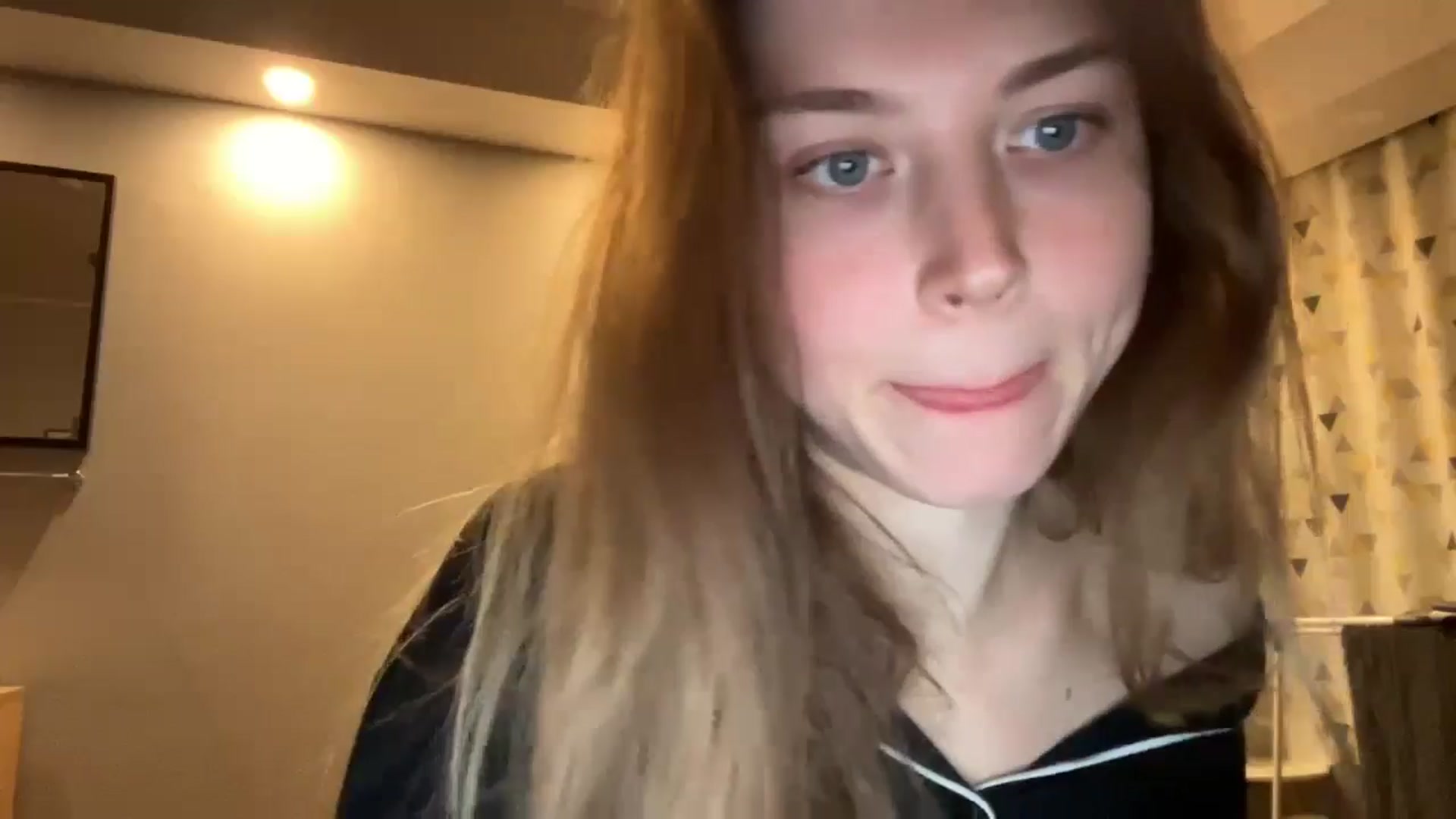 Gallery image thumbnail from Coconut_dream's myfreecams stream on, 11/04/2024, 21:45 image 15 of 20