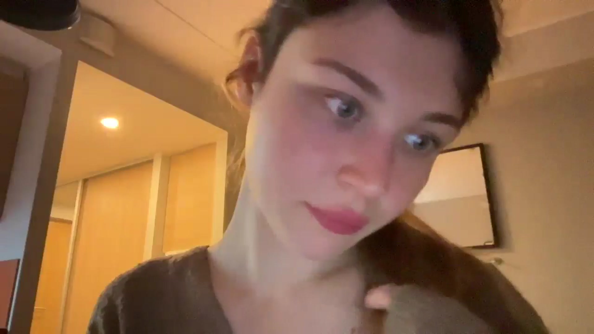 Gallery image thumbnail from Coconut_dream's myfreecams stream on, 11/05/2024, 19:02 image 16 of 20