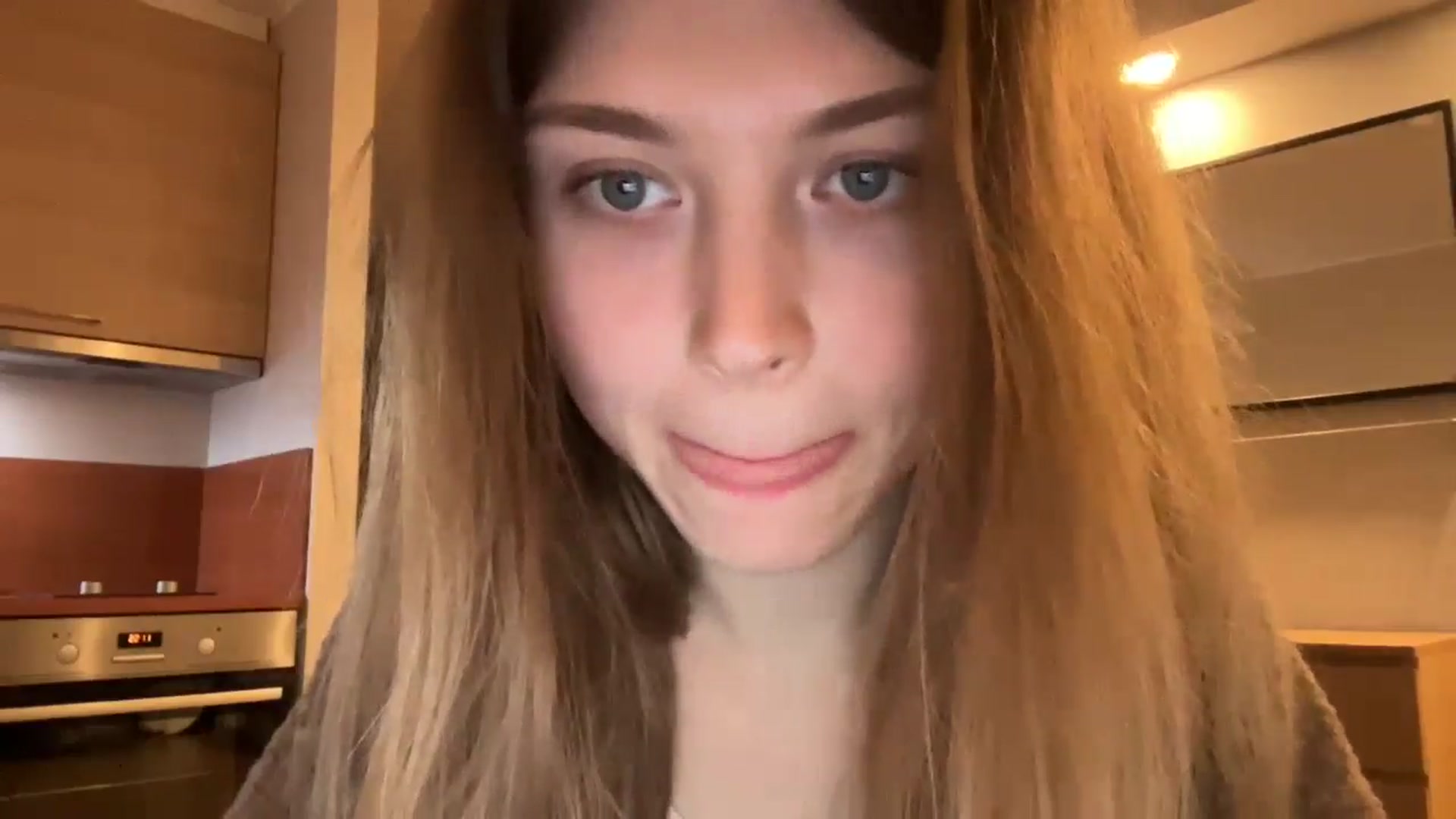 Gallery image thumbnail from Coconut_dream's myfreecams stream on, 11/05/2024, 20:47 image 2 of 20
