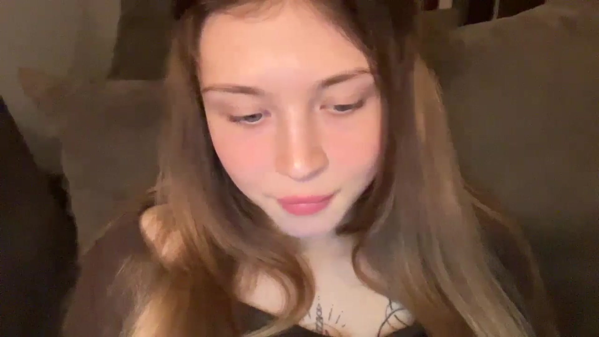 Gallery image thumbnail from Coconut_dream's myfreecams stream on, 11/07/2024, 20:00 image 15 of 20