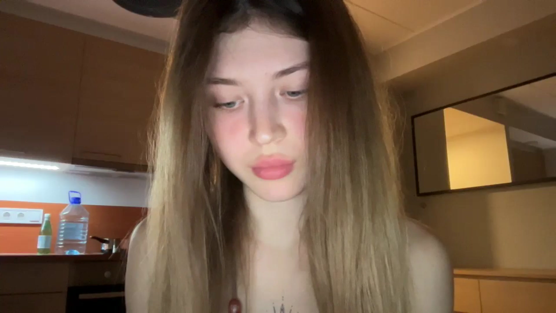 Gallery image thumbnail from Coconut_dream's myfreecams stream on, 11/11/2024, 19:01 image 4 of 20