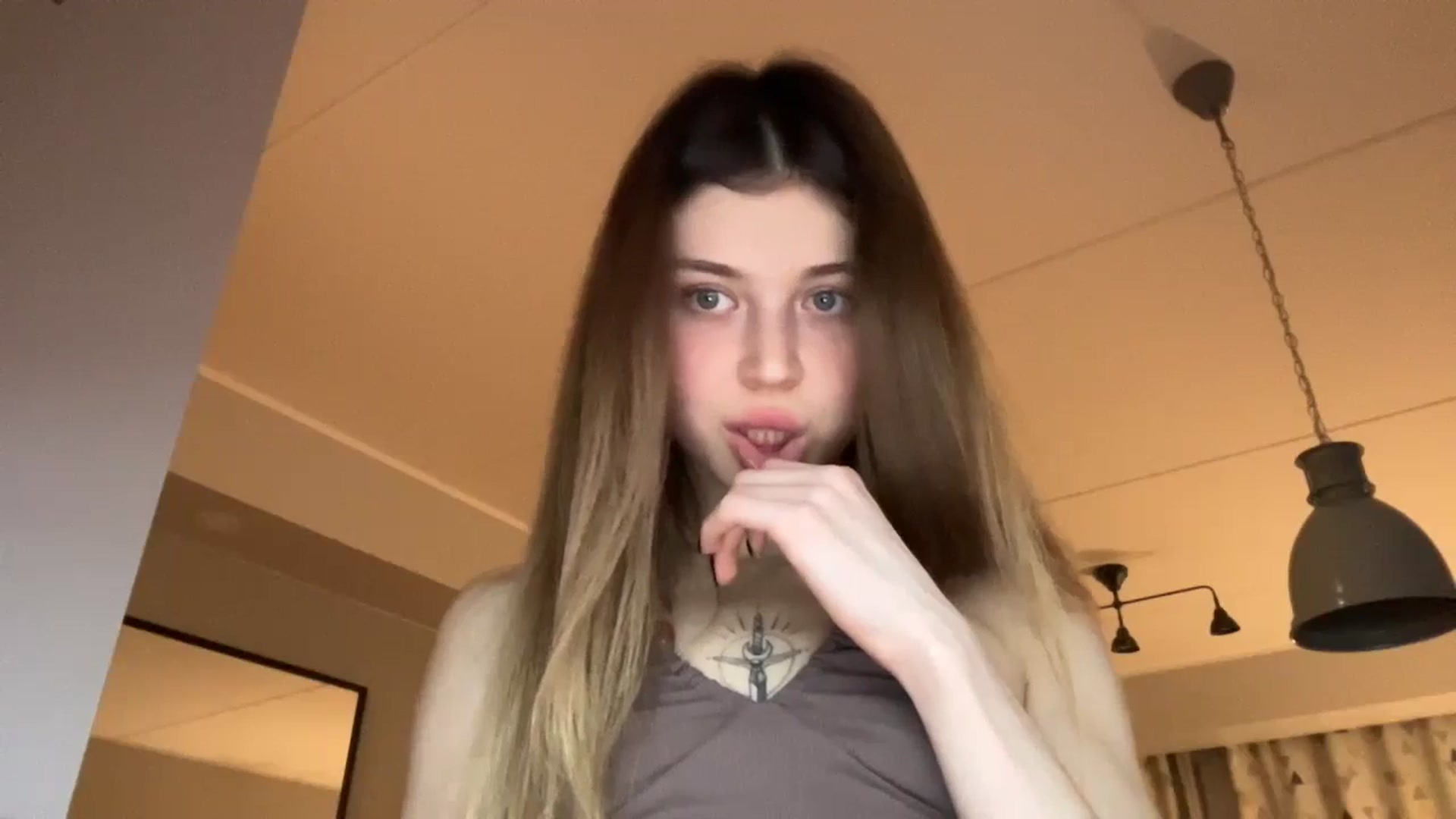 Gallery image thumbnail from Coconut_dream's myfreecams stream on, 11/11/2024, 20:01 image 19 of 20