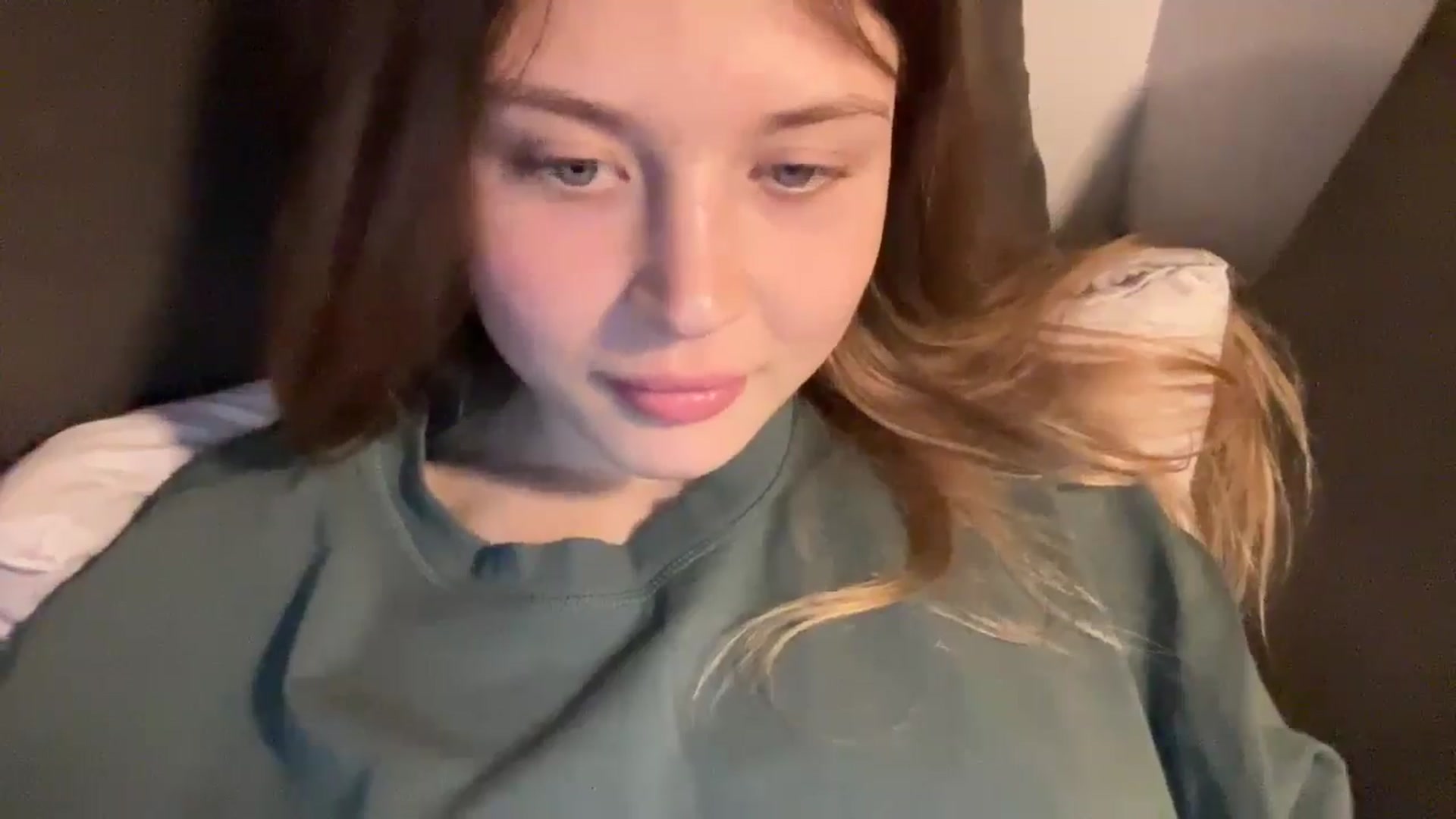 Gallery image thumbnail from Coconut_dream's myfreecams stream on, 11/11/2024, 20:52 image 19 of 20