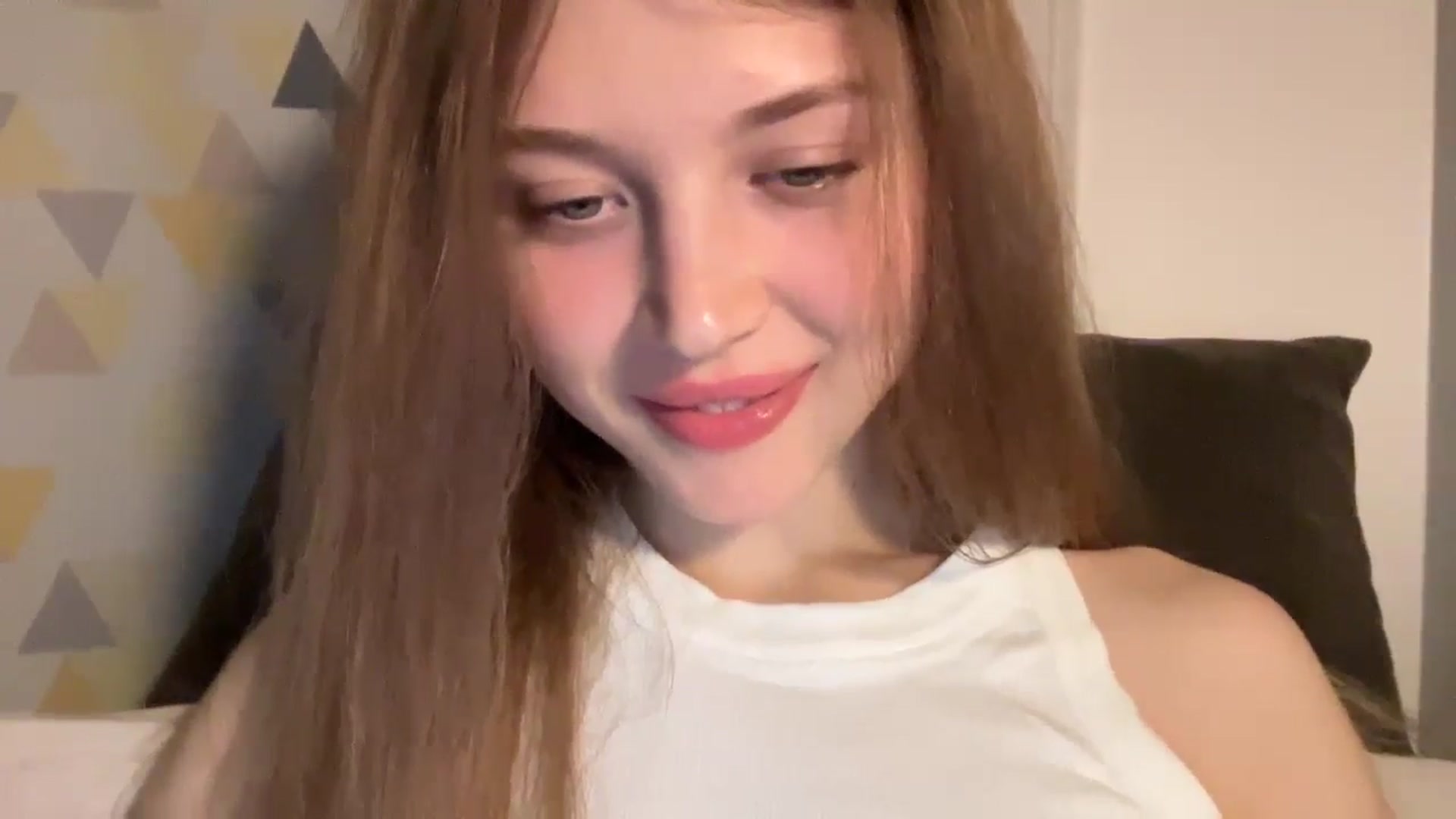 Gallery image thumbnail from Coconut_dream's myfreecams stream on, 11/16/2024, 19:21 image 12 of 20