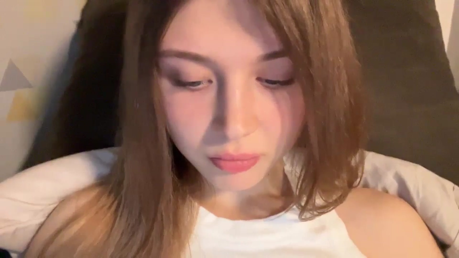 Gallery image thumbnail from Coconut_dream's myfreecams stream on, 11/16/2024, 19:50 image 17 of 20