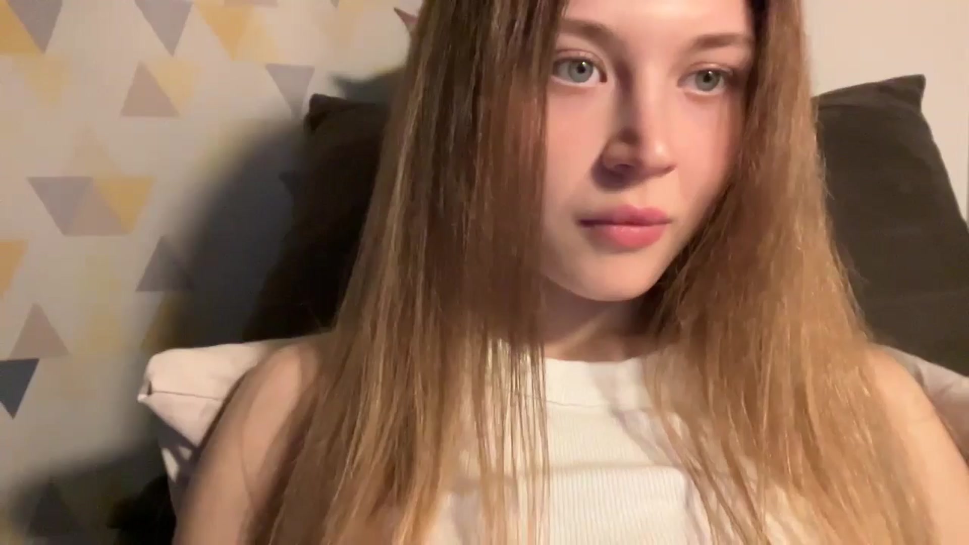 Gallery image thumbnail from Coconut_dream's myfreecams stream on, 11/16/2024, 19:50 image 8 of 20