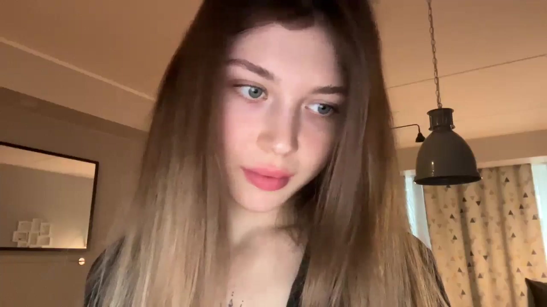 Gallery image thumbnail from Coconut_dream's myfreecams stream on, 11/17/2024, 09:54 image 9 of 20