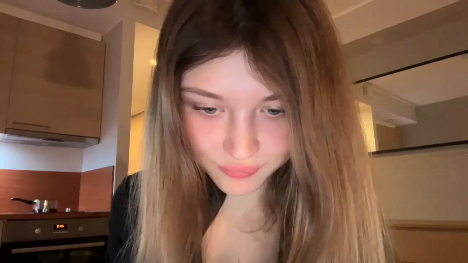 Gallery image thumbnail from Coconut_dream's myfreecams stream on, 11/17/2024, 19:50 image 6 of 20