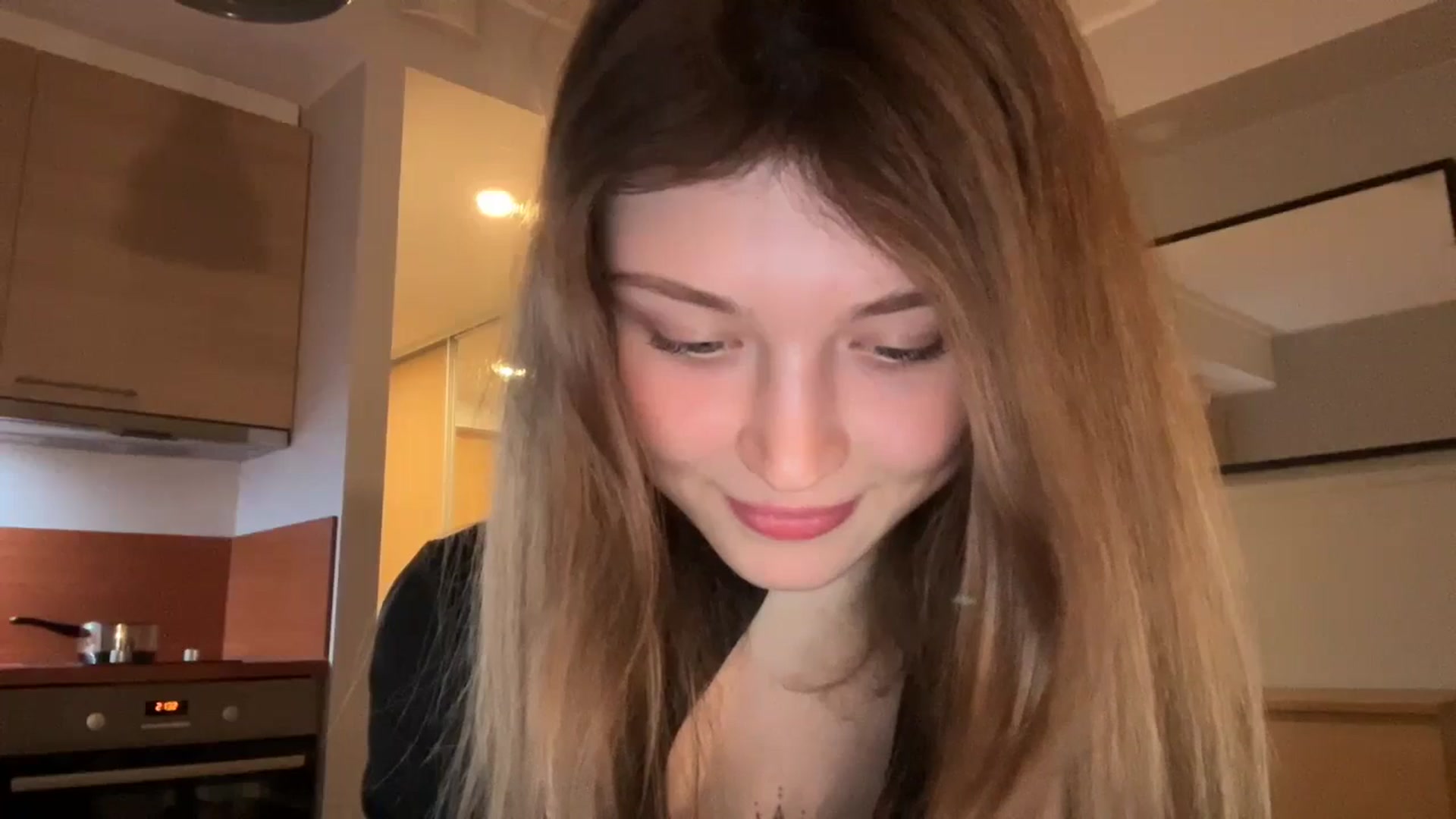 Gallery image thumbnail from Coconut_dream's myfreecams stream on, 11/17/2024, 19:50 image 2 of 20