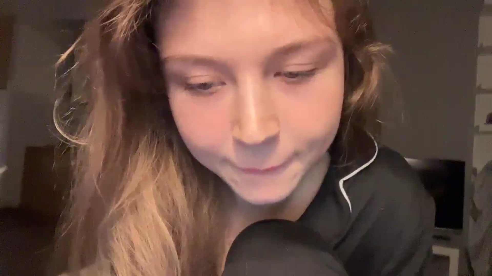Gallery image thumbnail from Coconut_dream's myfreecams stream on, 11/18/2024, 20:59 image 12 of 20