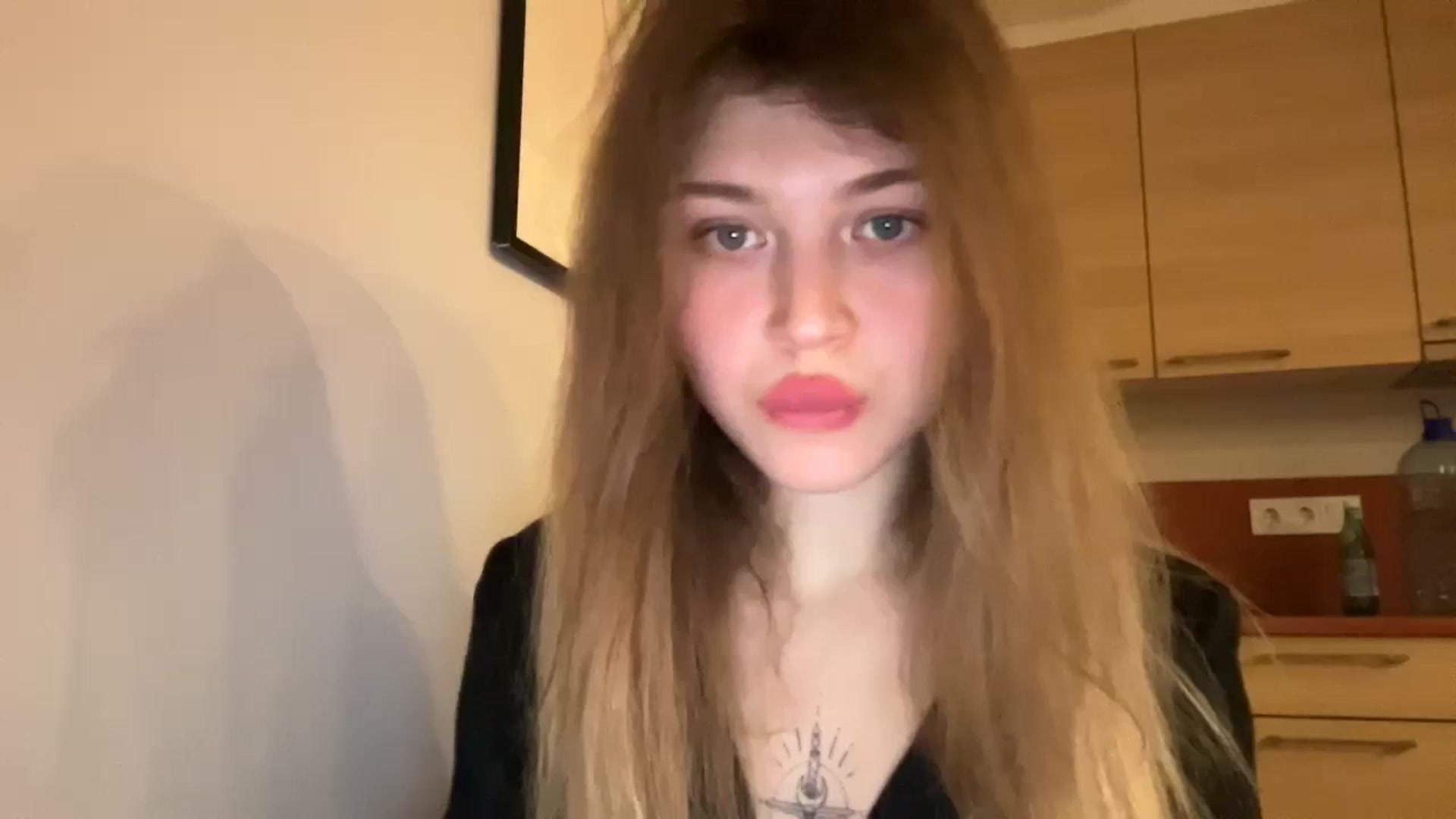 Gallery image thumbnail from Coconut_dream's myfreecams stream on, 11/20/2024, 03:20 image 13 of 20