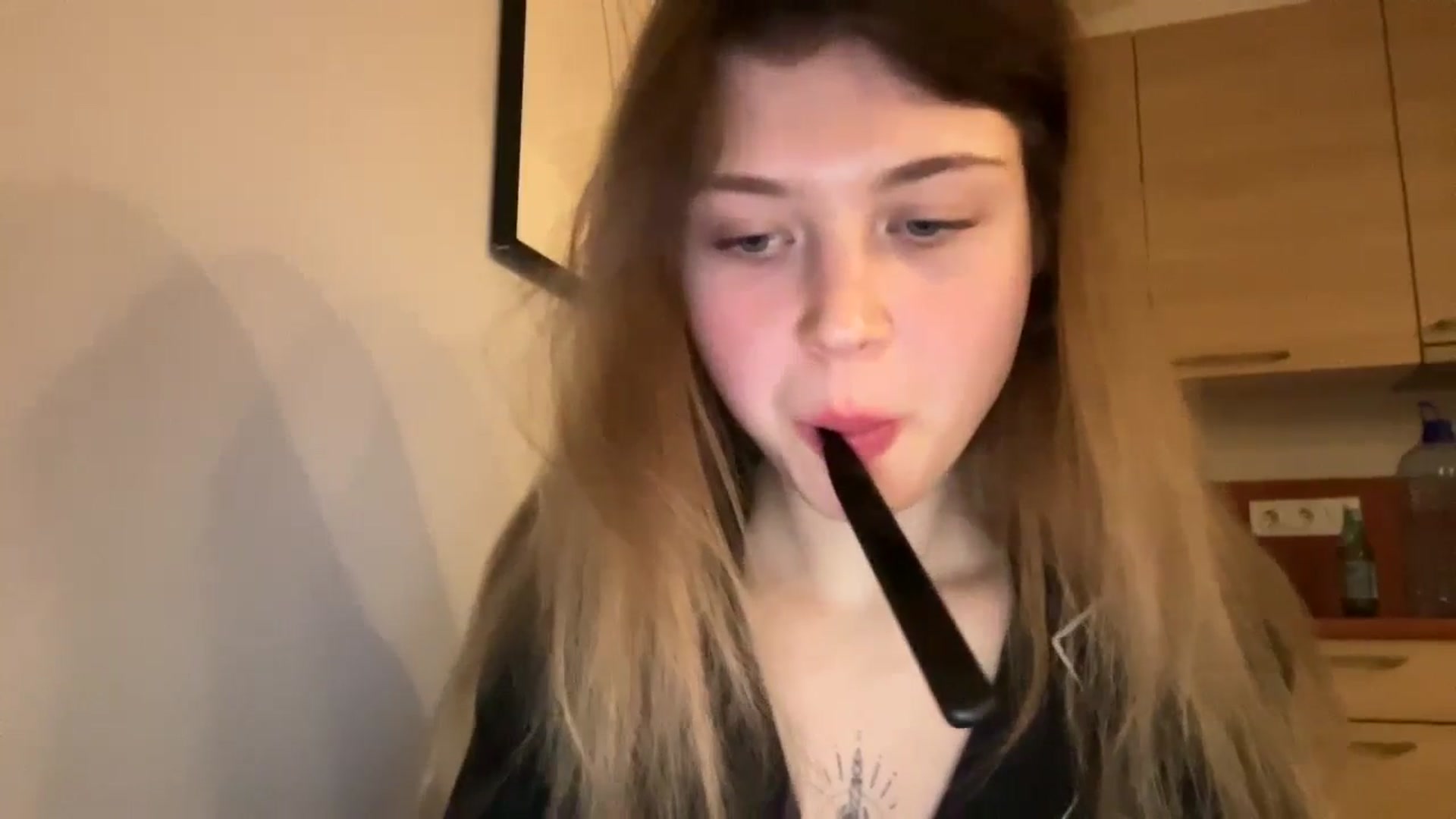 Gallery image thumbnail from Coconut_dream's myfreecams stream on, 11/20/2024, 03:20 image 16 of 20