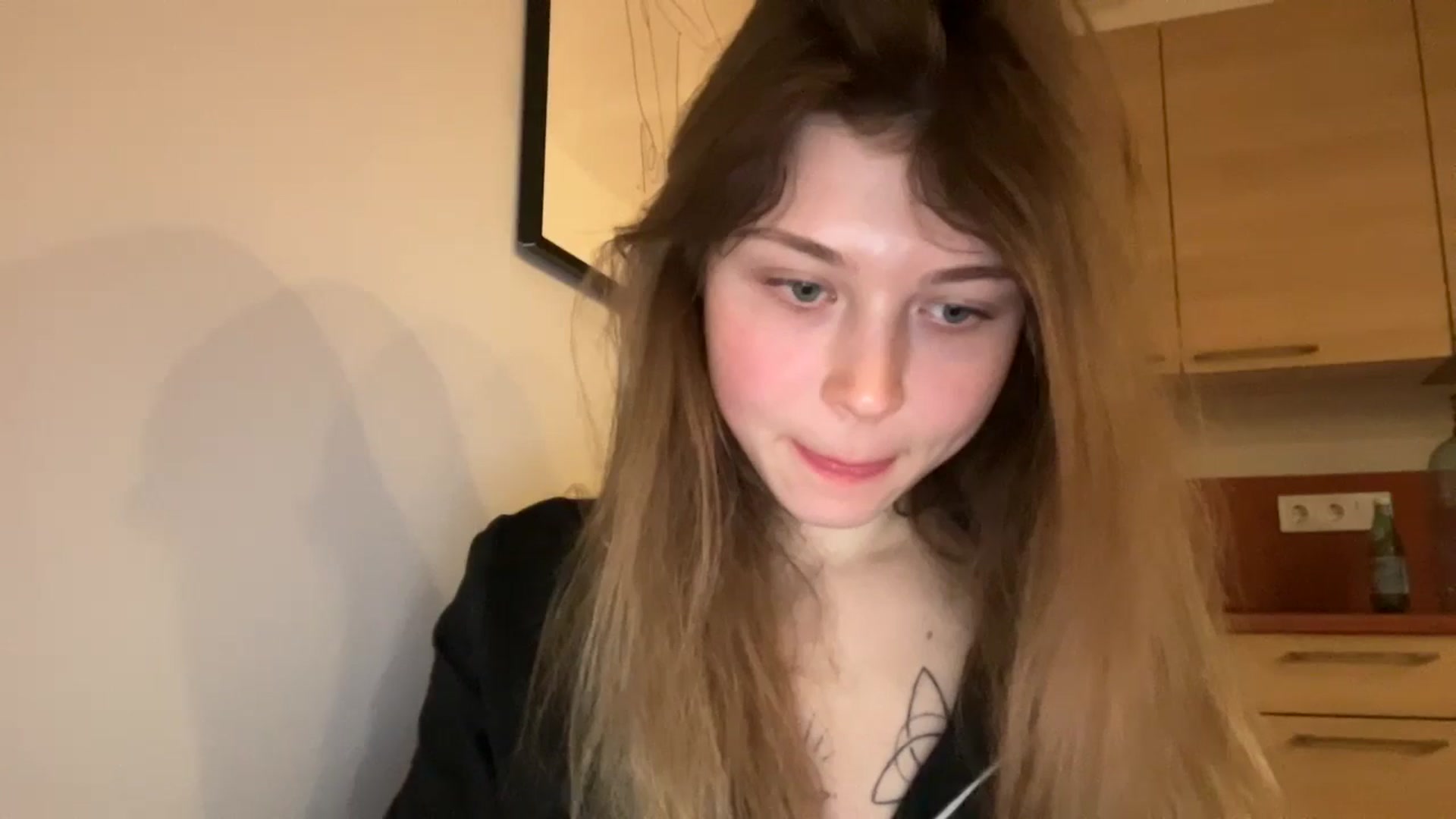 Gallery image thumbnail from Coconut_dream's myfreecams stream on, 11/20/2024, 03:20 image 3 of 20