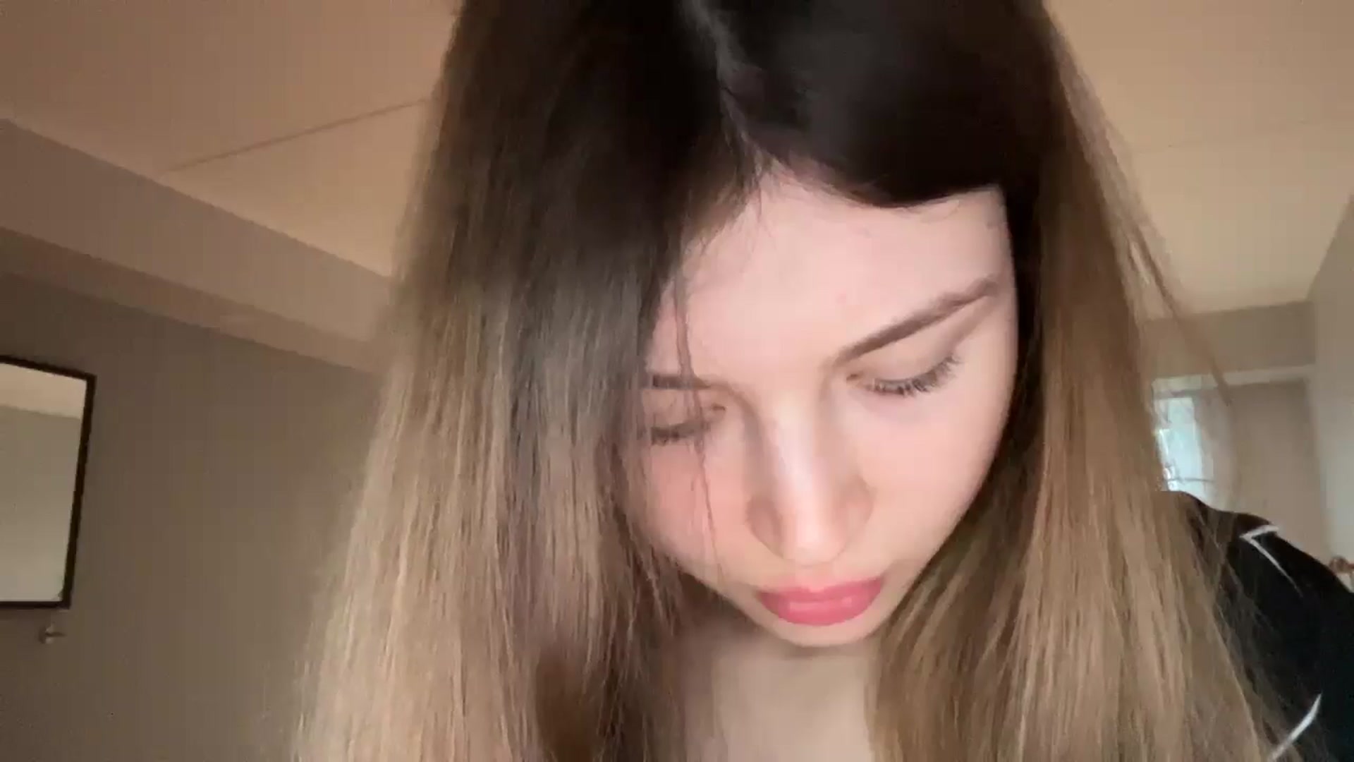 Gallery image thumbnail from Coconut_dream's myfreecams stream on, 11/20/2024, 09:28 image 19 of 20