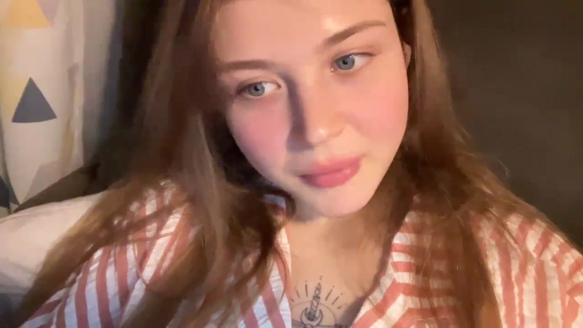 Gallery image thumbnail from Coconut_dream's myfreecams stream on, 11/22/2024, 21:04 image 16 of 20