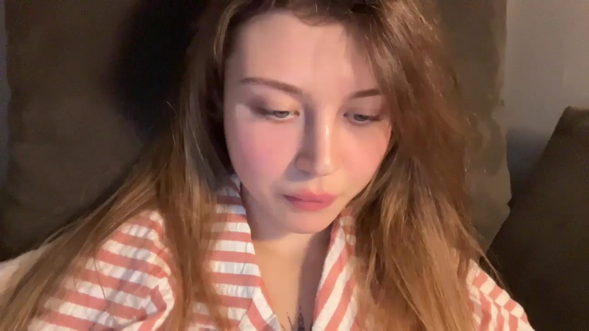 Gallery image thumbnail from Coconut_dream's myfreecams stream on, 11/22/2024, 21:04 image 9 of 20