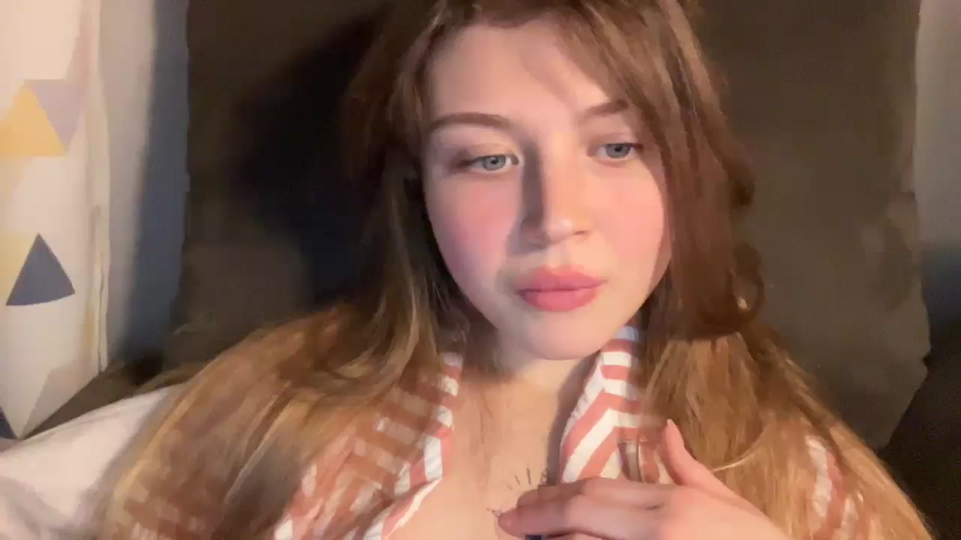 Gallery image thumbnail from Coconut_dream's myfreecams stream on, 11/22/2024, 21:04 image 4 of 20