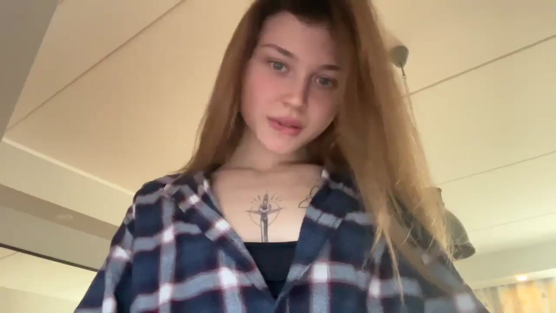 Gallery image thumbnail from Coconut_dream's myfreecams stream on, 11/23/2024, 09:54 image 13 of 20