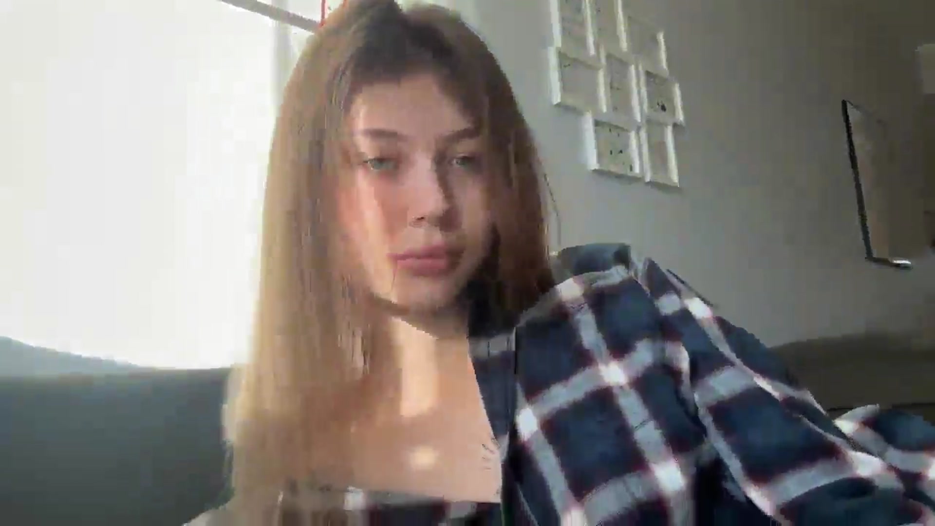 Gallery image thumbnail from Coconut_dream's myfreecams stream on, 11/23/2024, 09:54 image 18 of 20